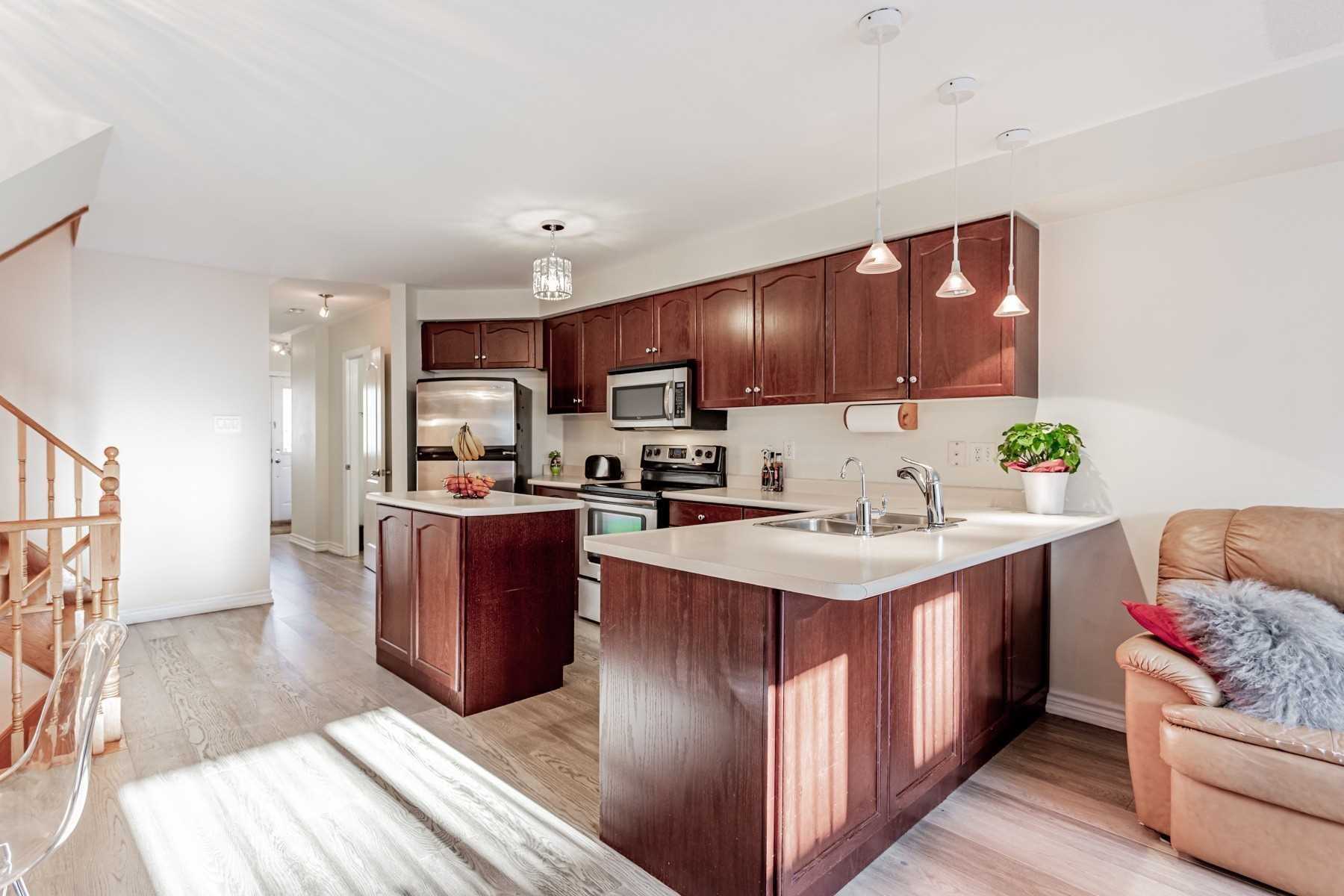48 Benjamin Hood Cres, Vaughan