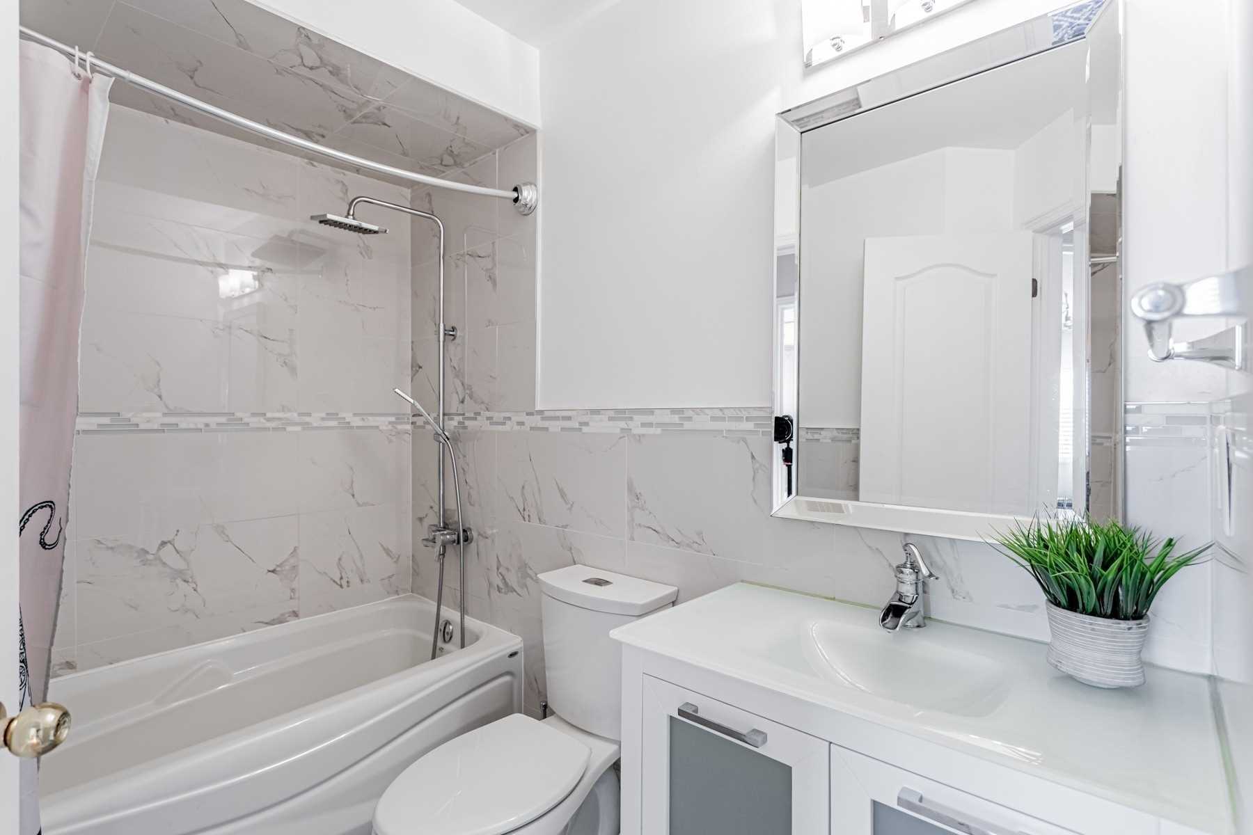 48 Benjamin Hood Cres, Vaughan