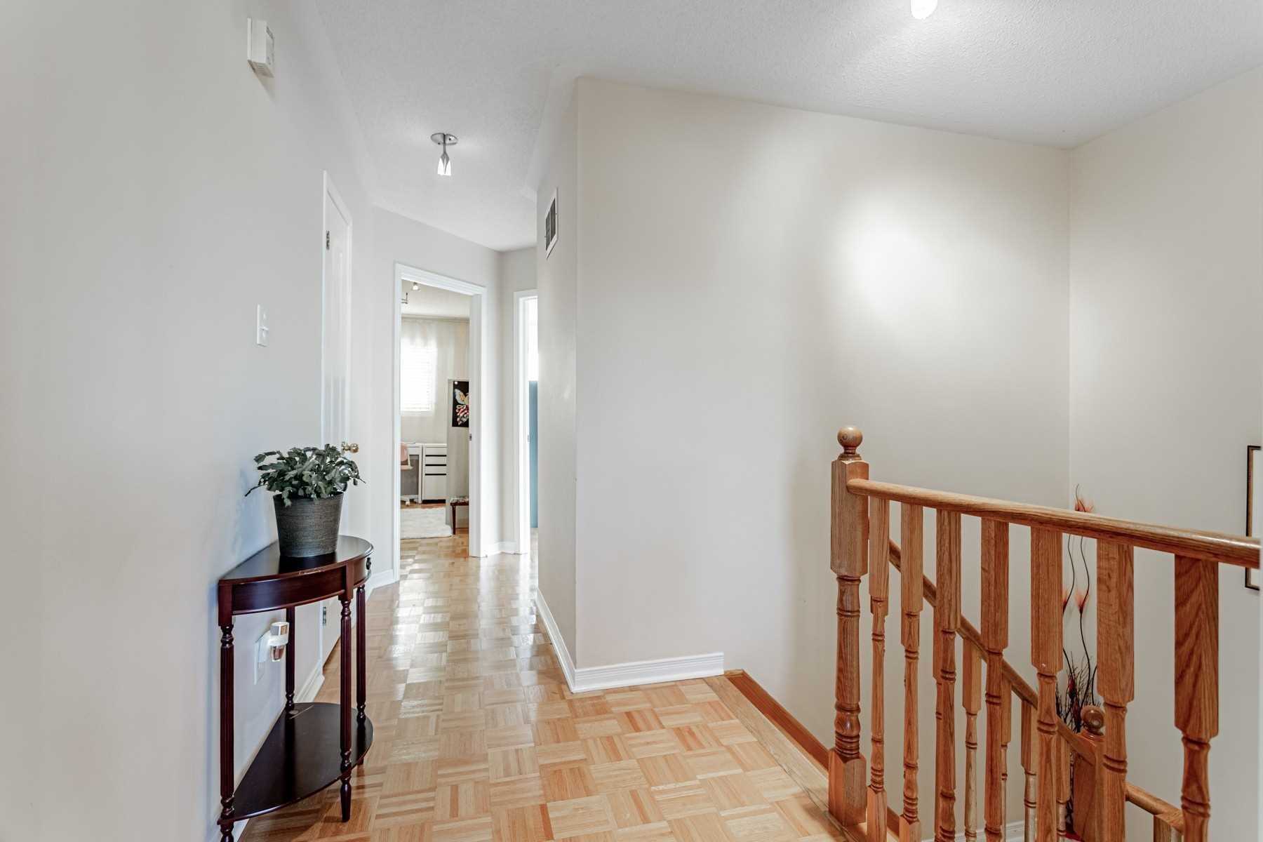 48 Benjamin Hood Cres, Vaughan