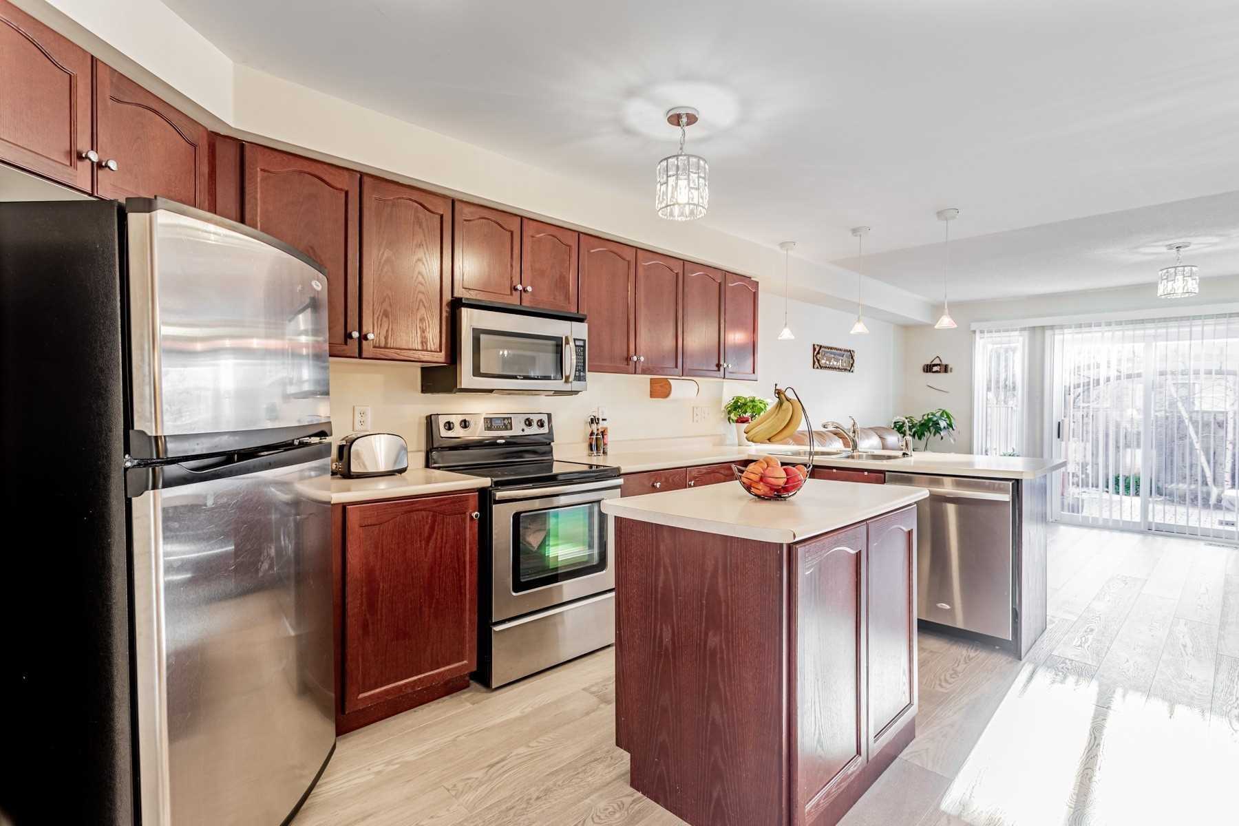 48 Benjamin Hood Cres, Vaughan