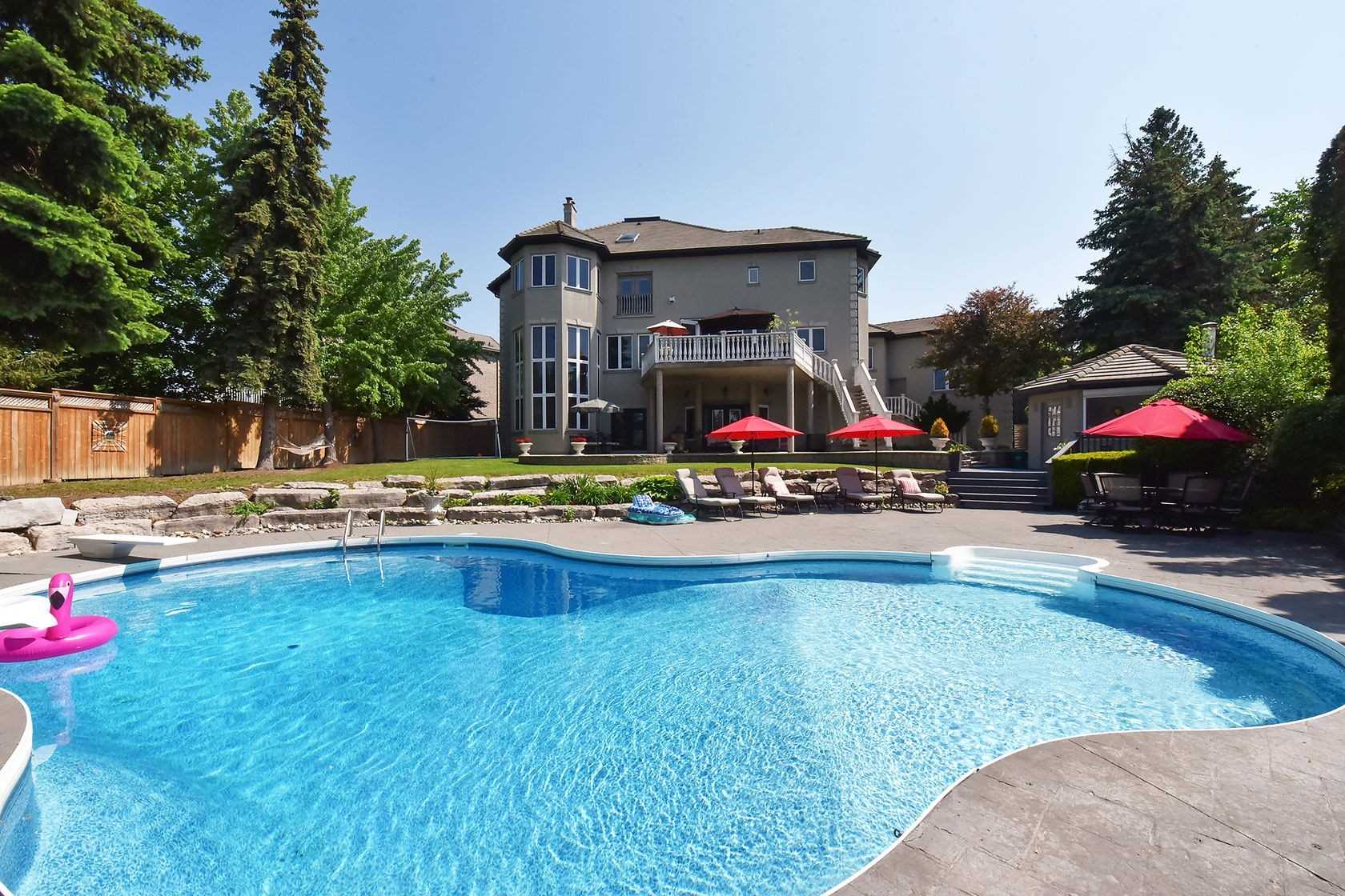 71 Delia Pl