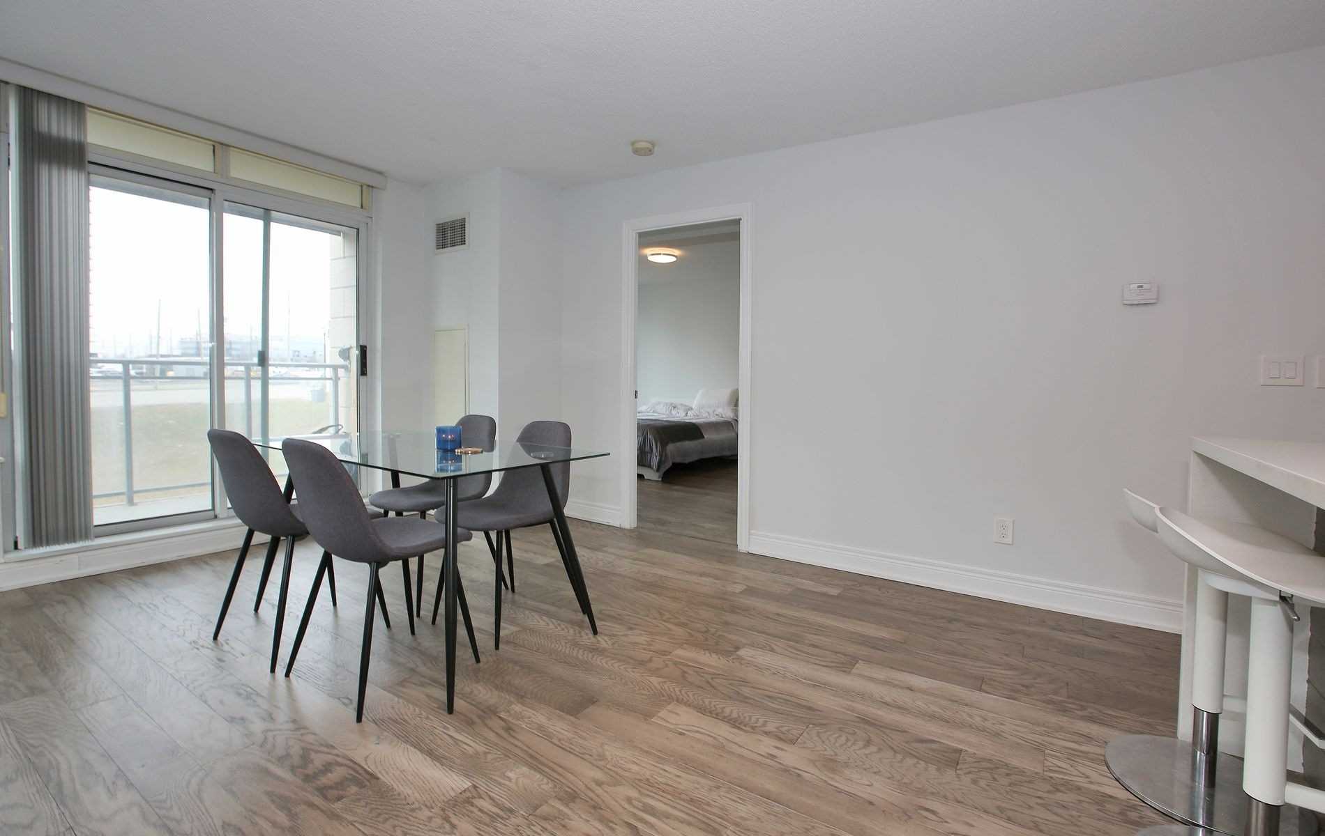 48 Suncrest Blvd, #206
