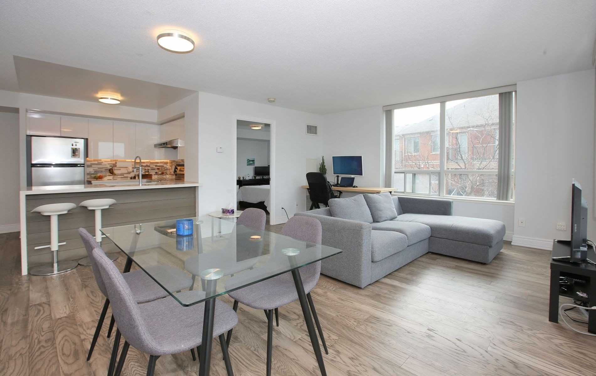 48 Suncrest Blvd, #206