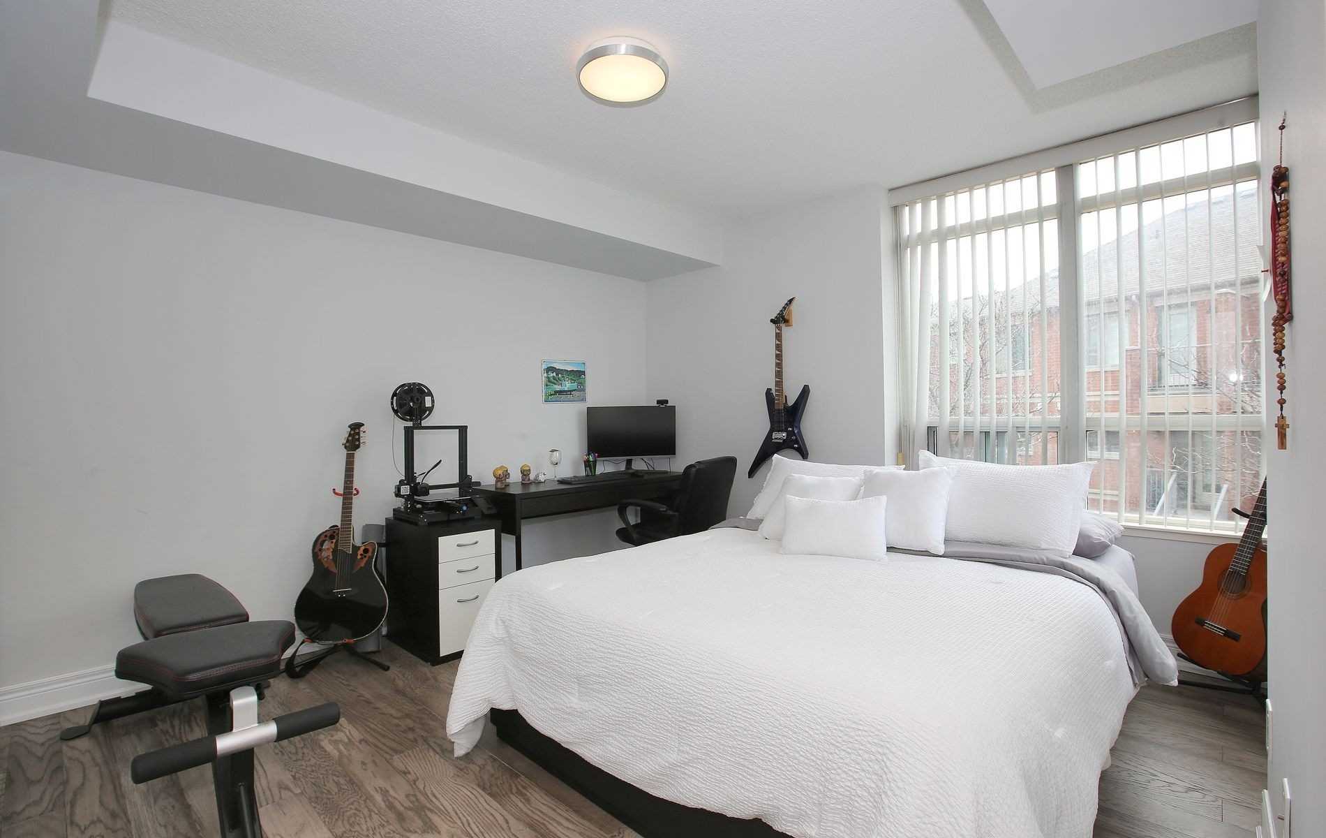 48 Suncrest Blvd, #206
