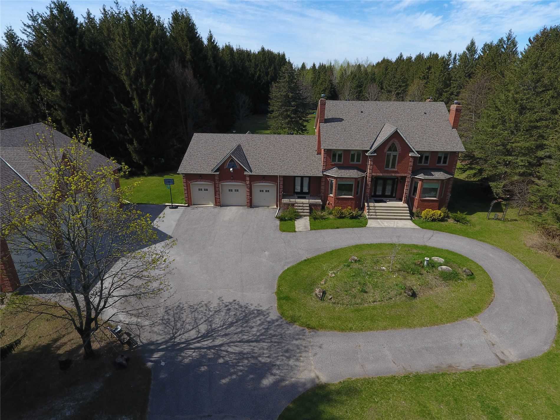 452 Feasby Rd
