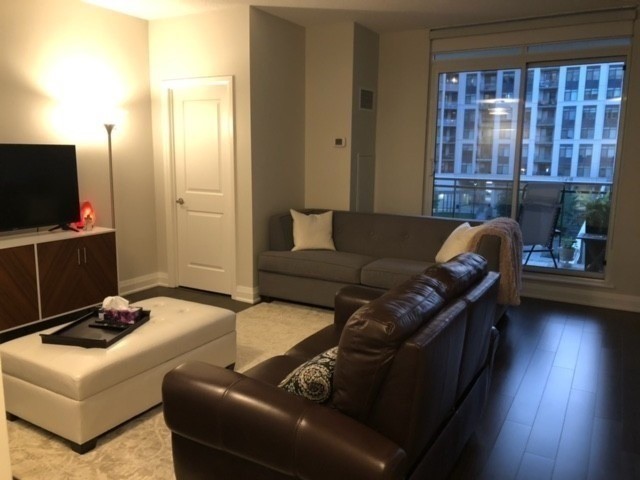 24 Woodstream Blvd, #310