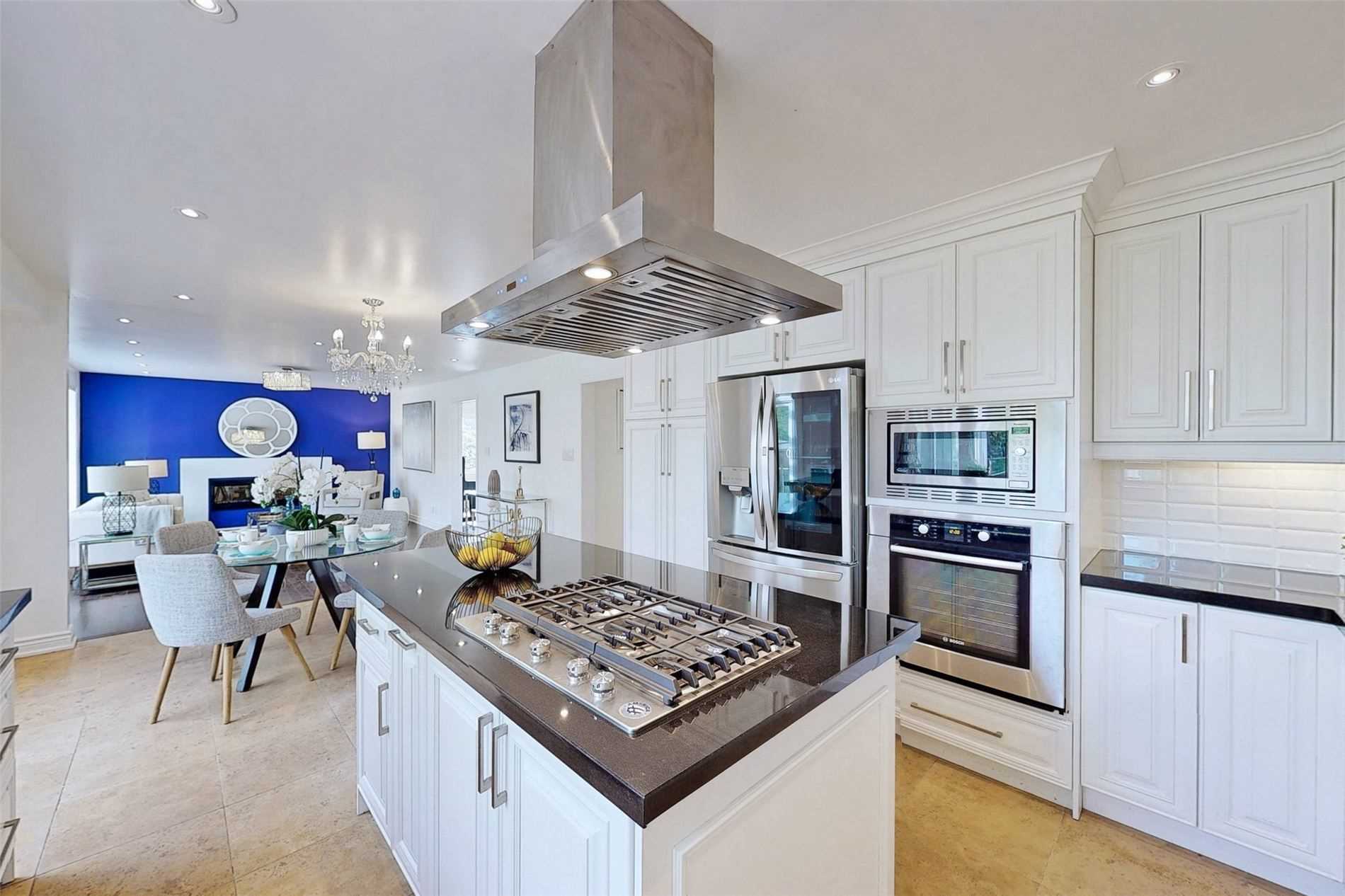 568 Elgin Mills Rd W