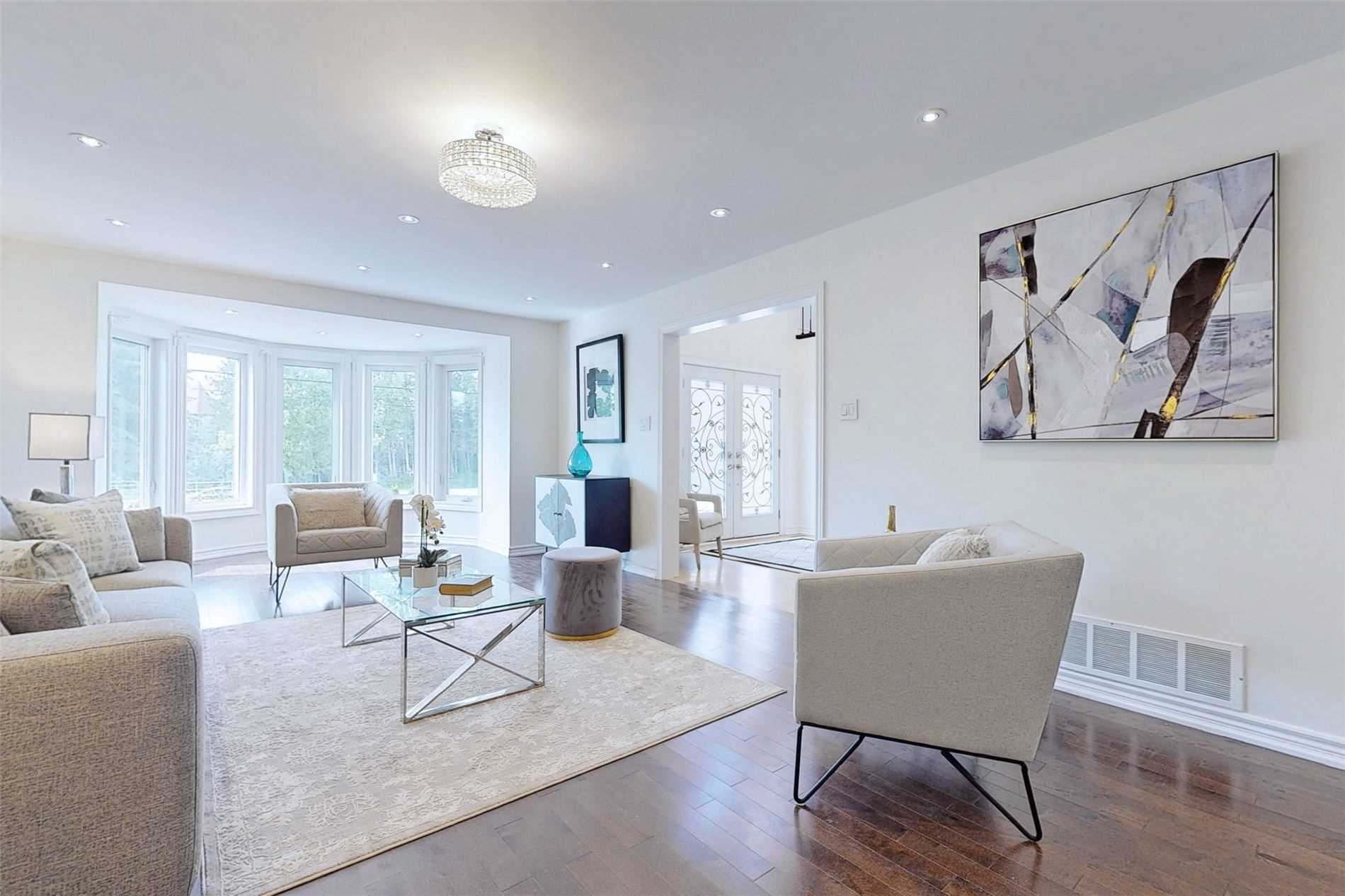 568 Elgin Mills Rd W