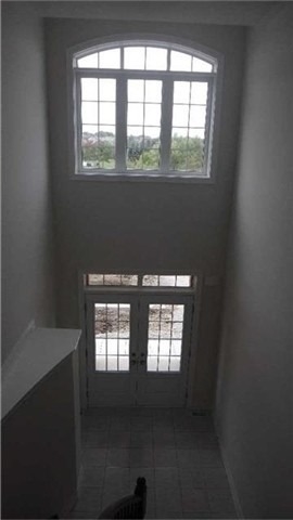 11 Robert Wilson Cres