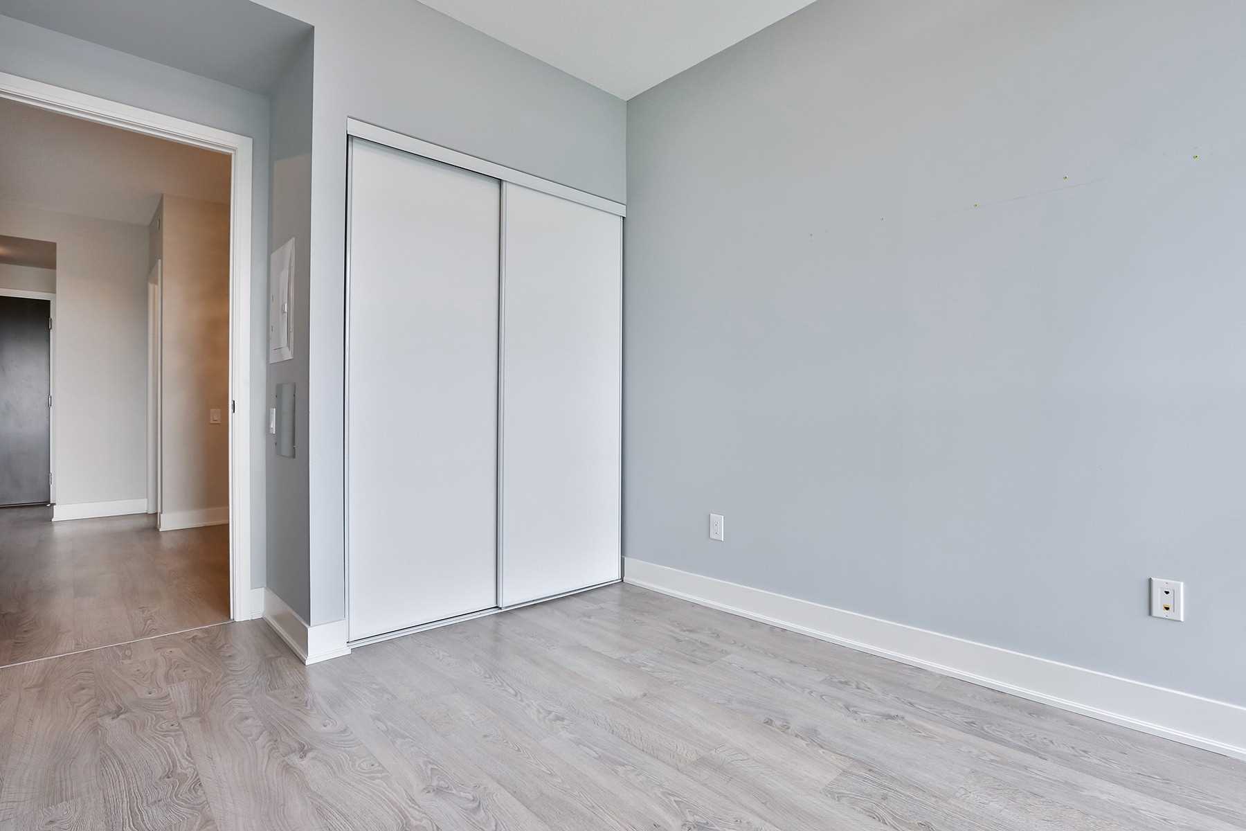 7608 Yonge St, #607