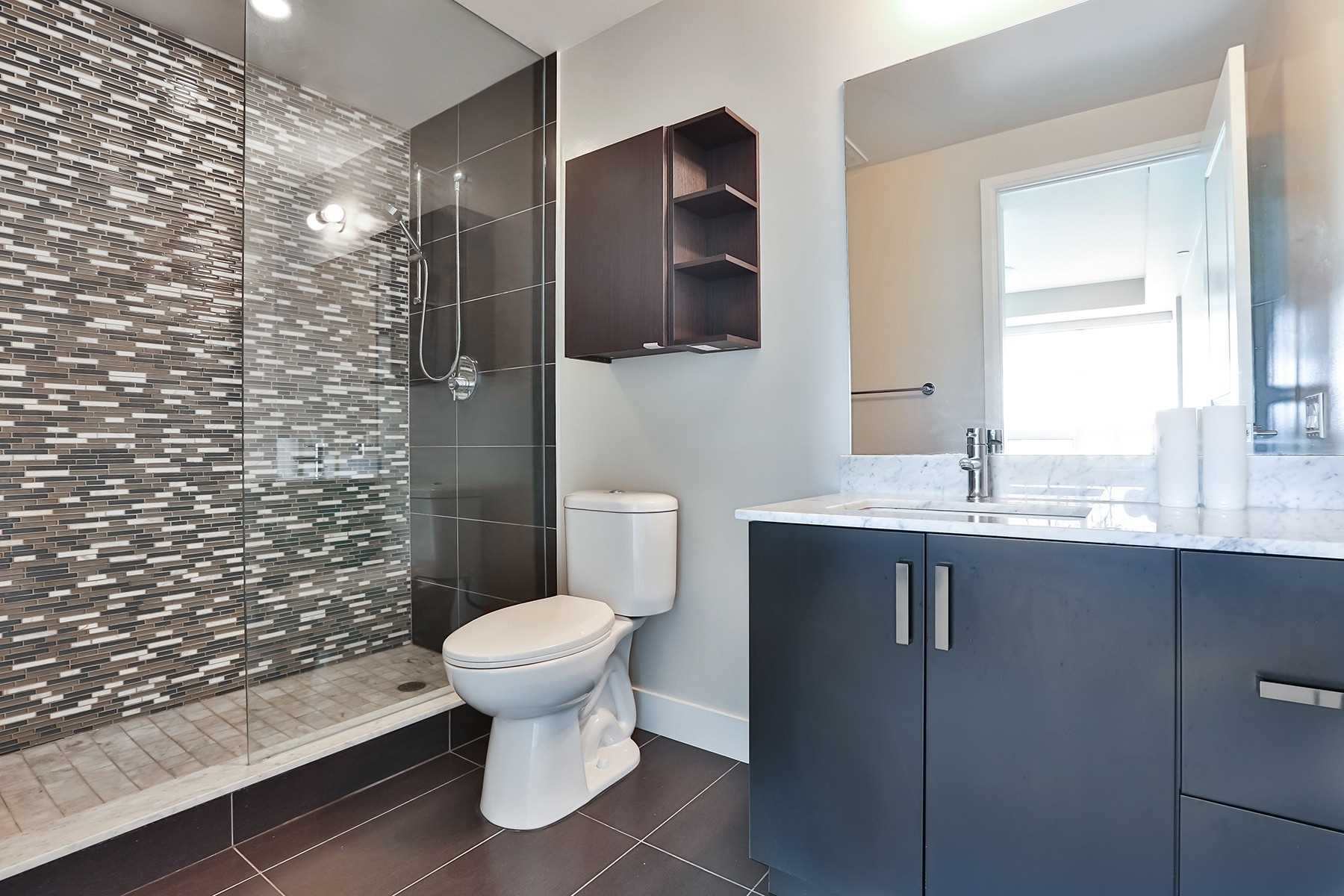 7608 Yonge St, #607