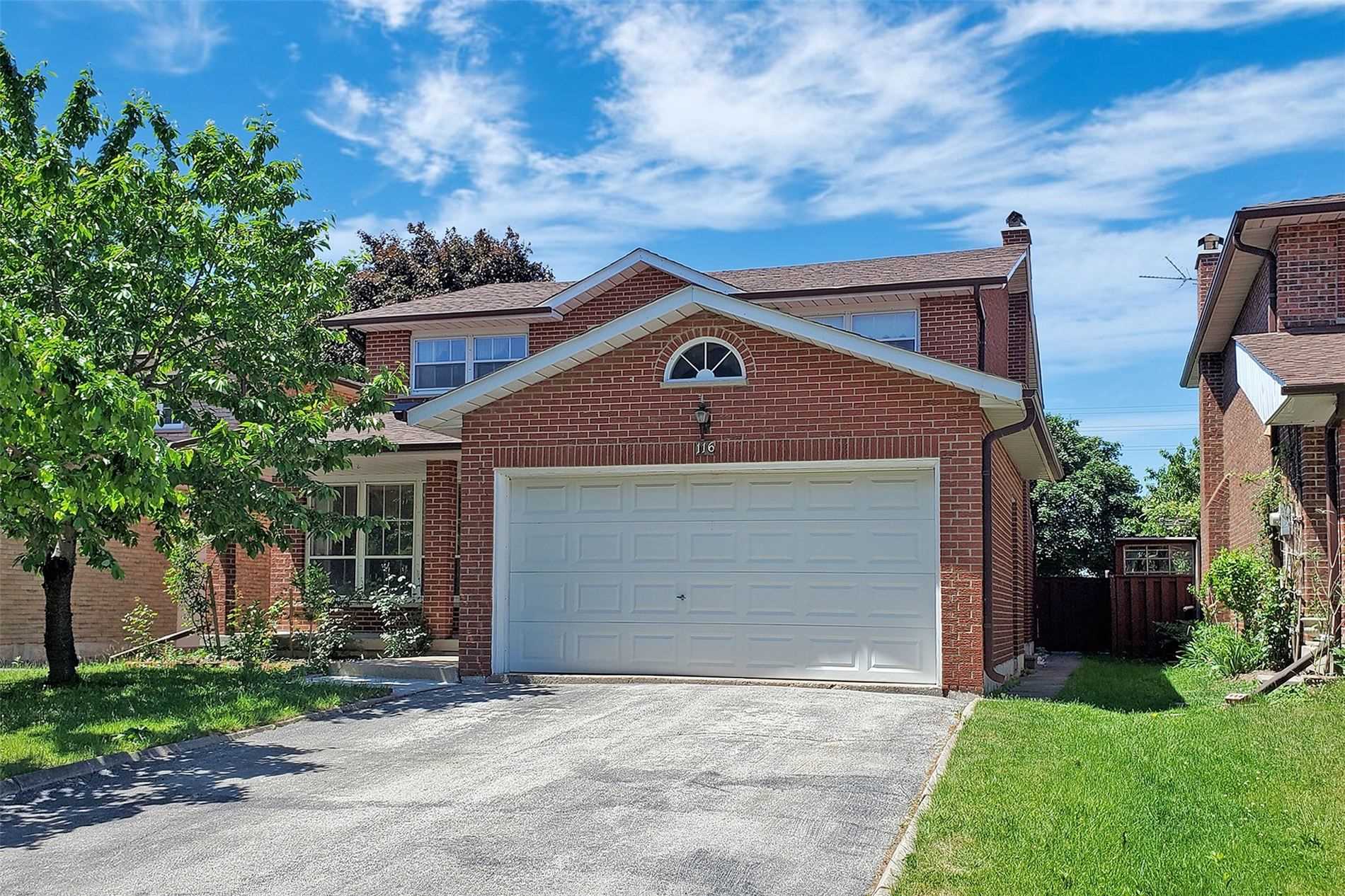 116 Risebrough Circ