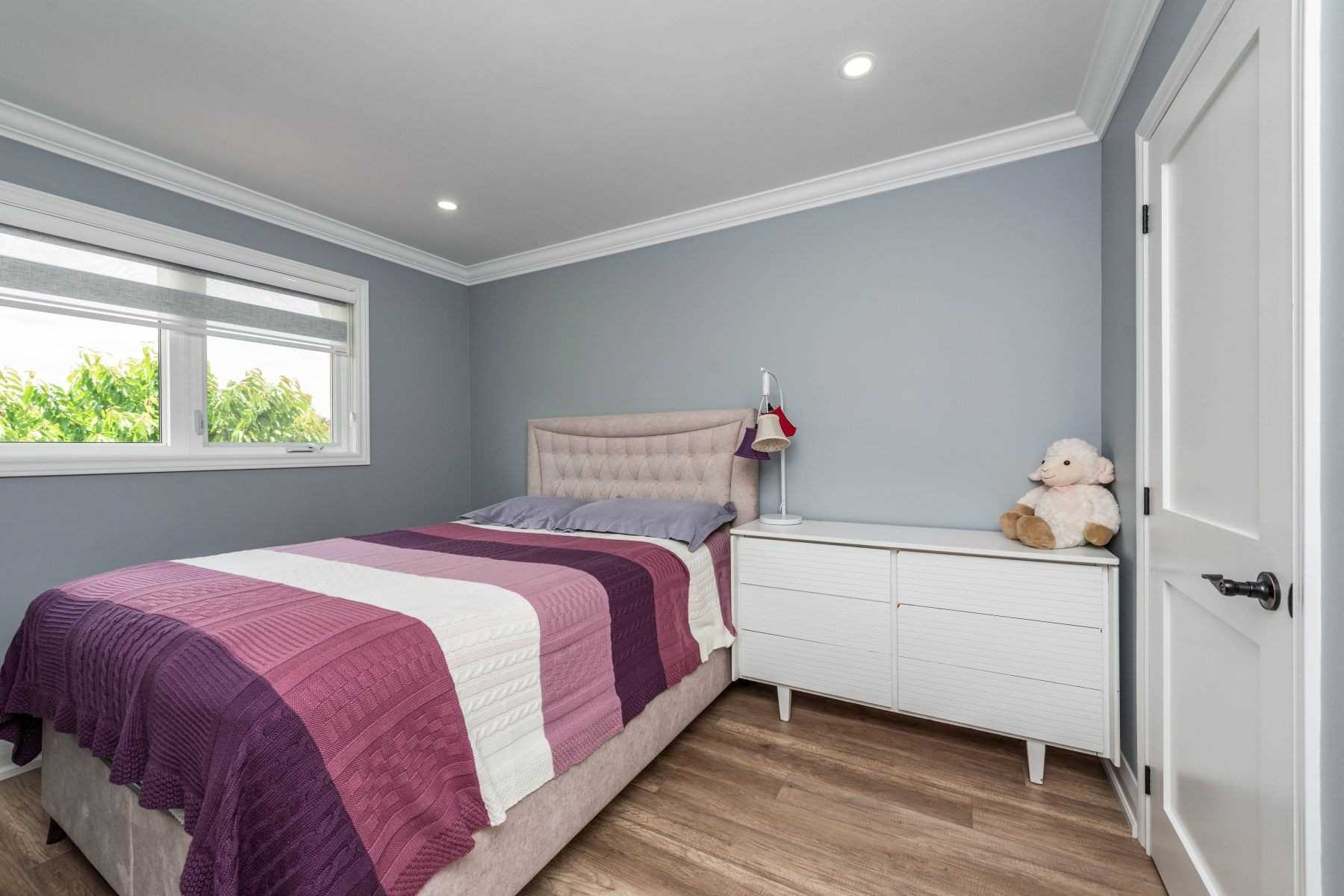 2 Twinberry Cres