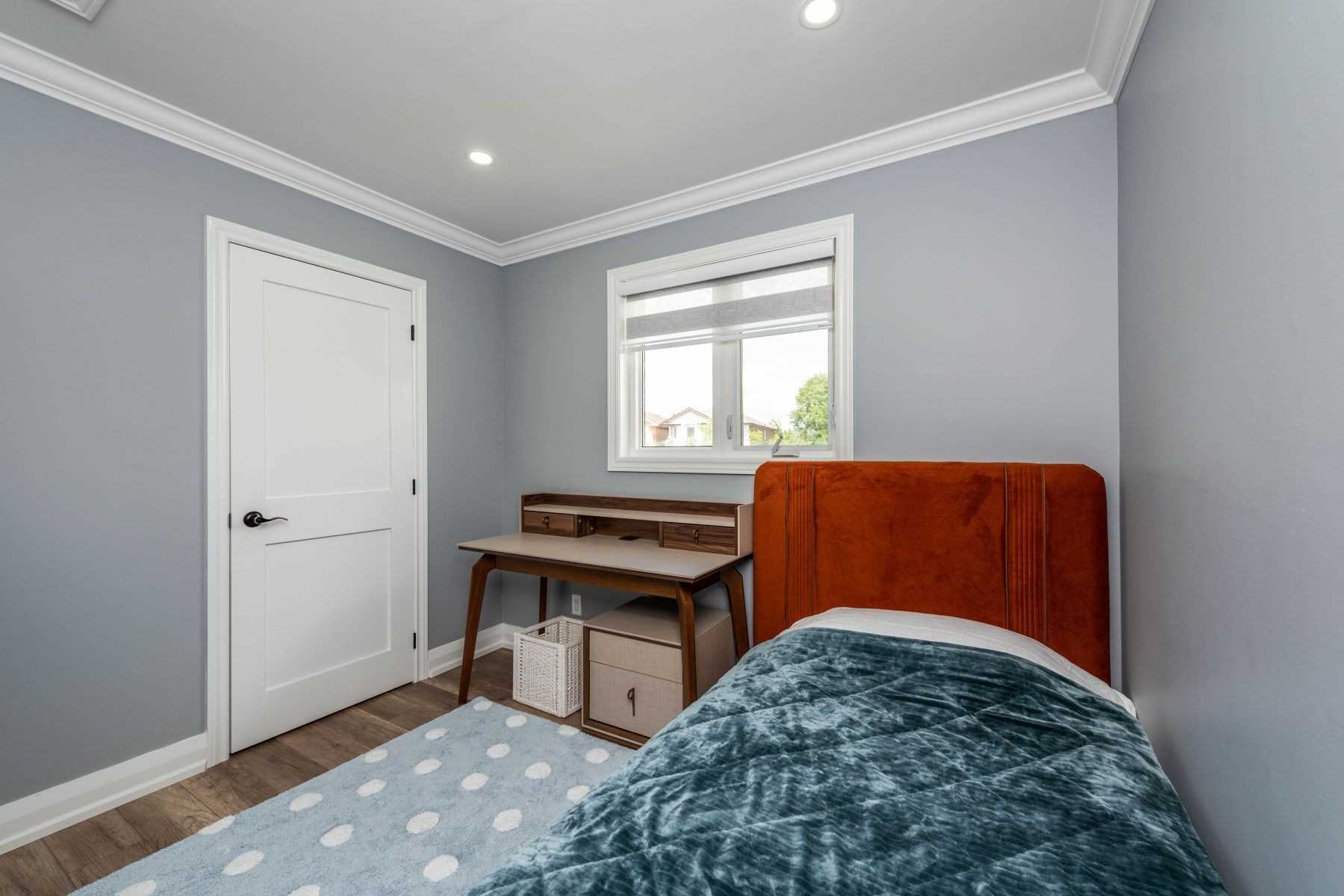 2 Twinberry Cres