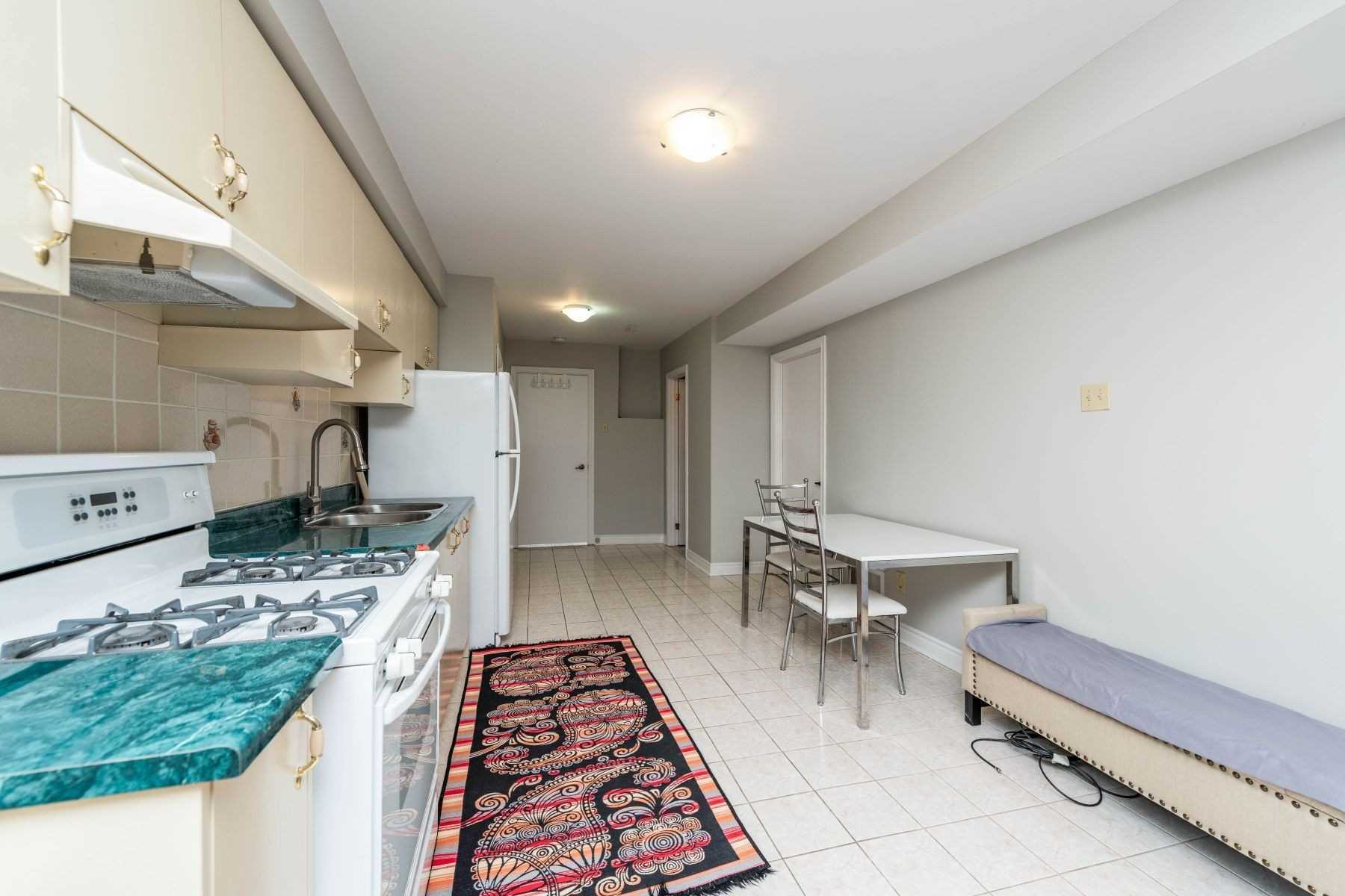2 Twinberry Cres