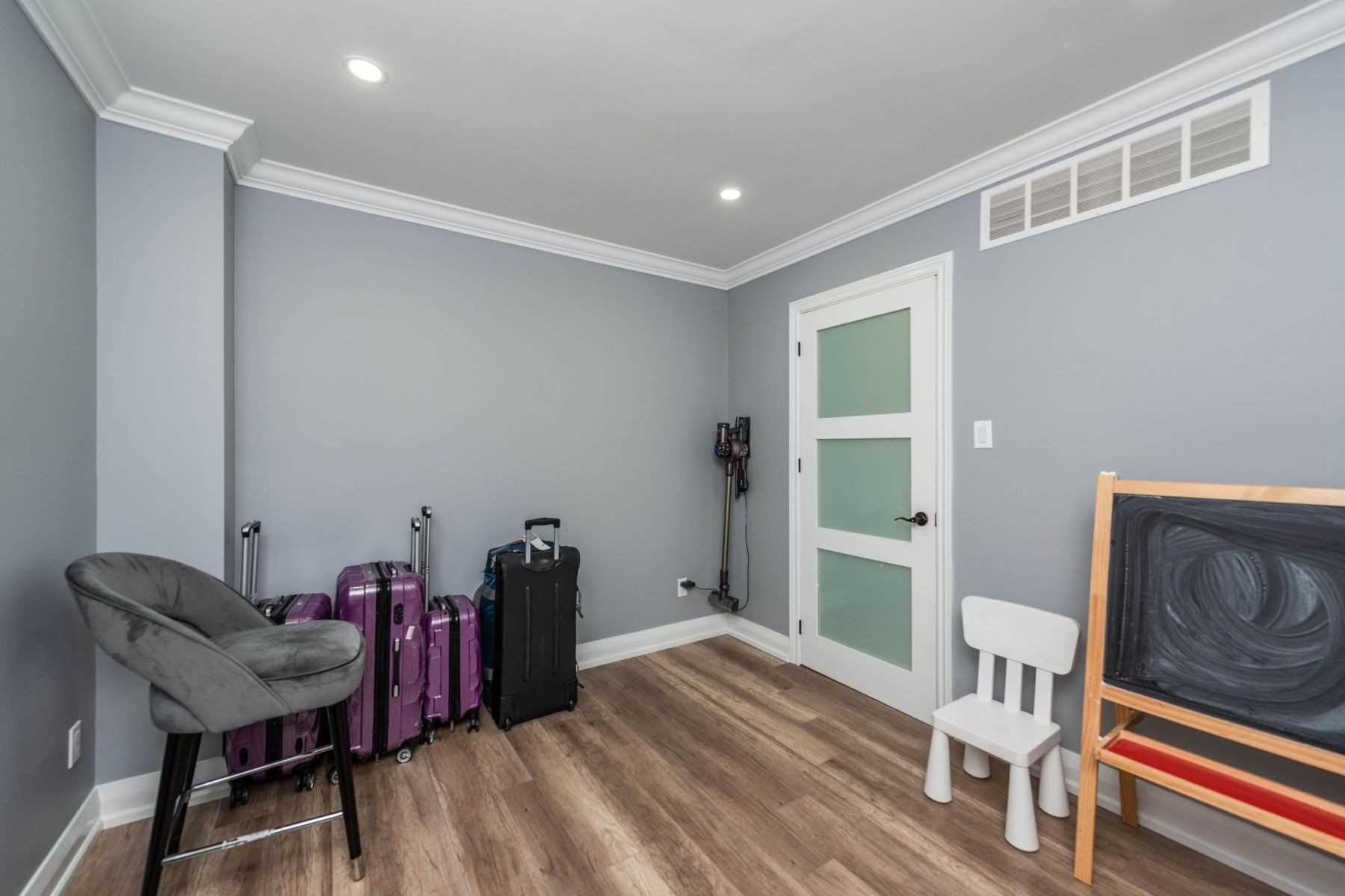 2 Twinberry Cres