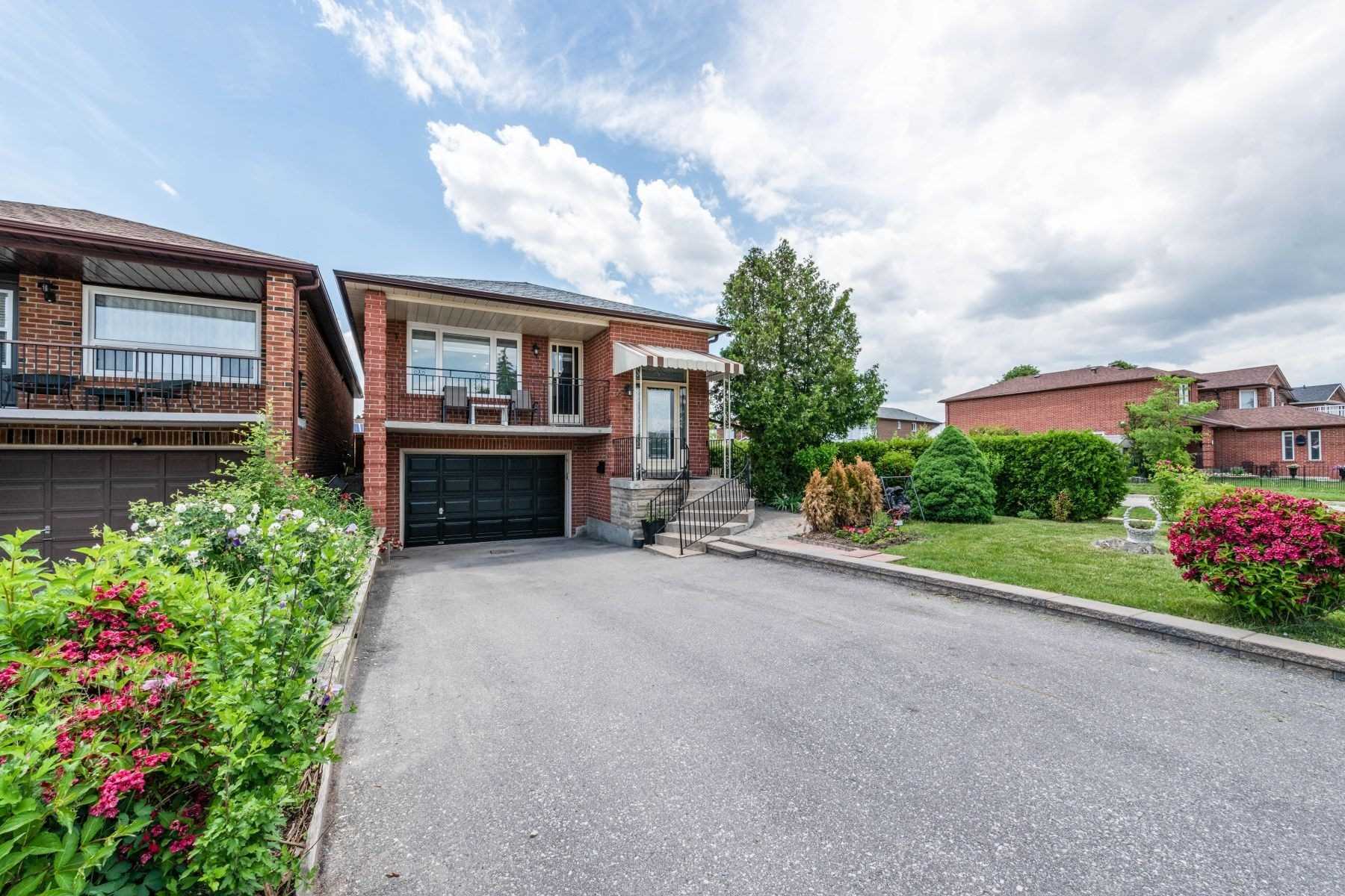 2 Twinberry Cres