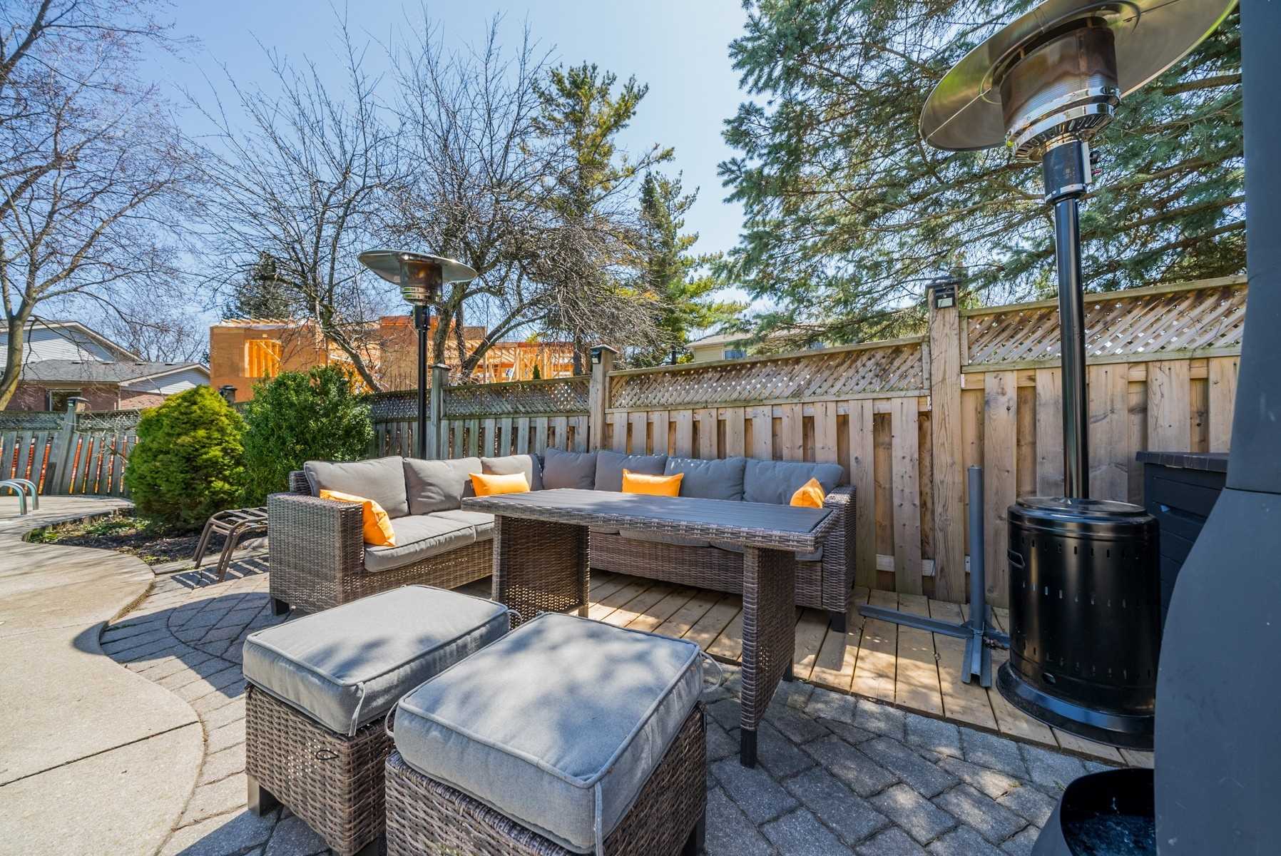21 Mayvern Cres