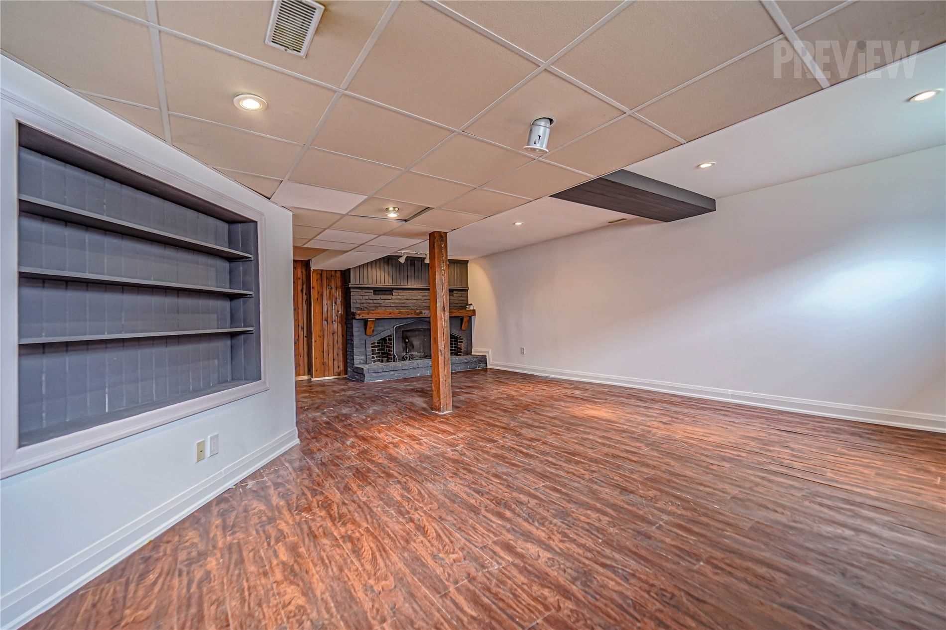 15 River Dr