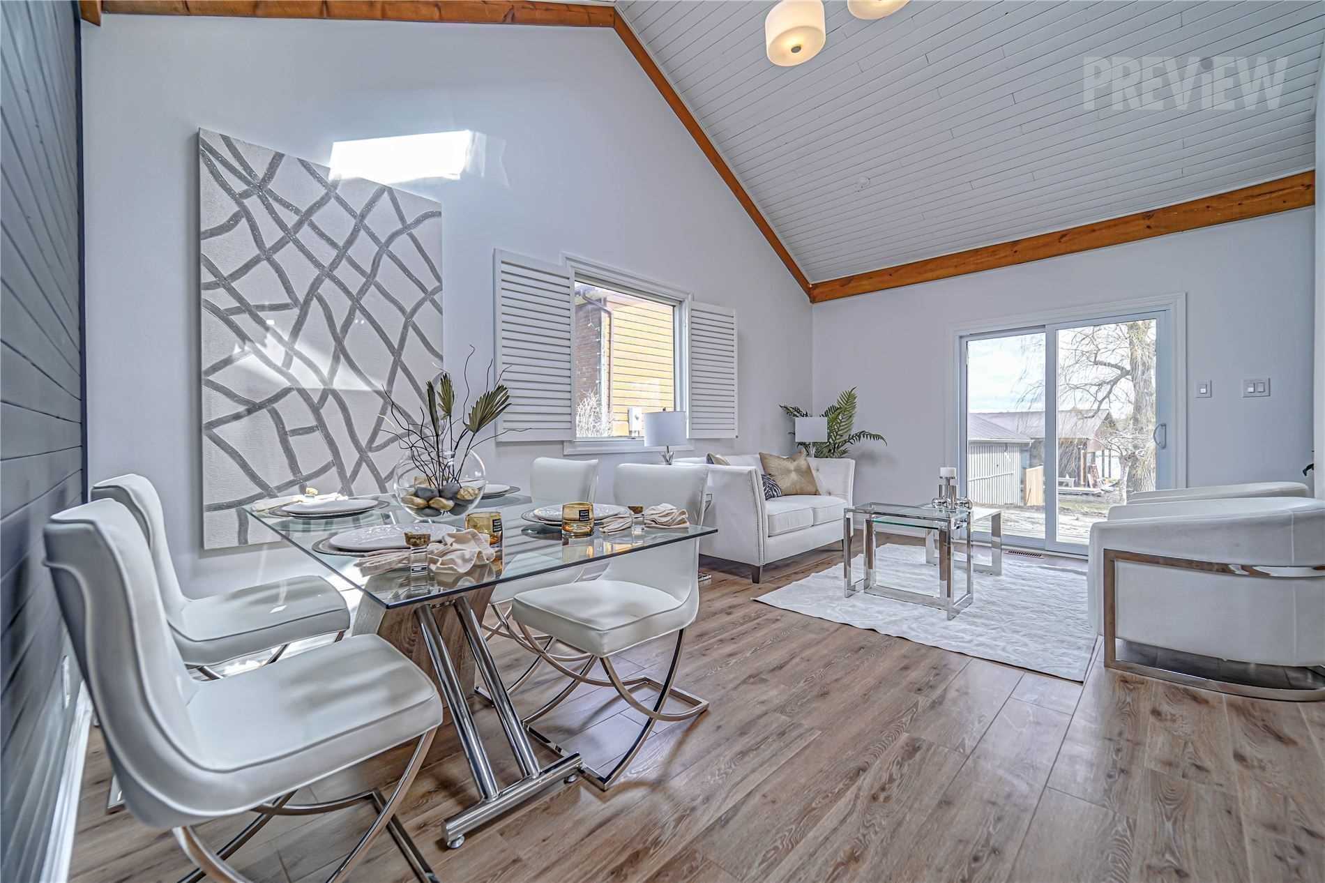 15 River Dr