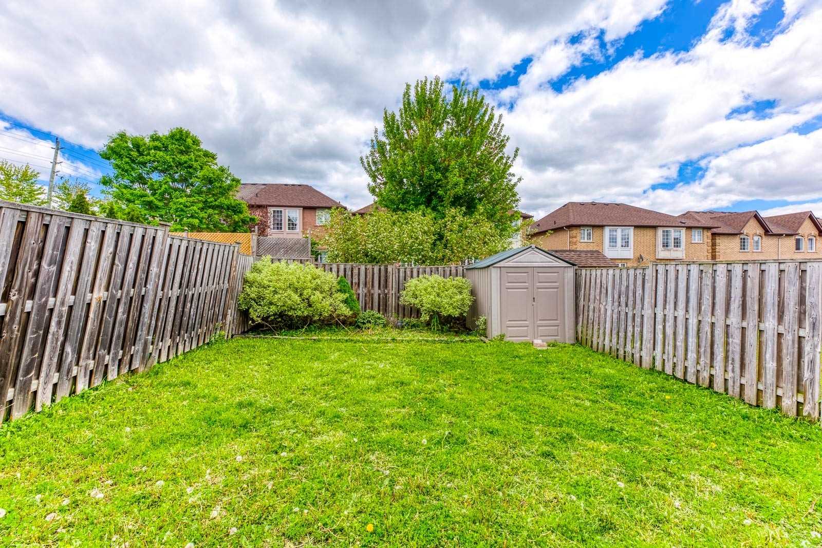 19 Auraglen St