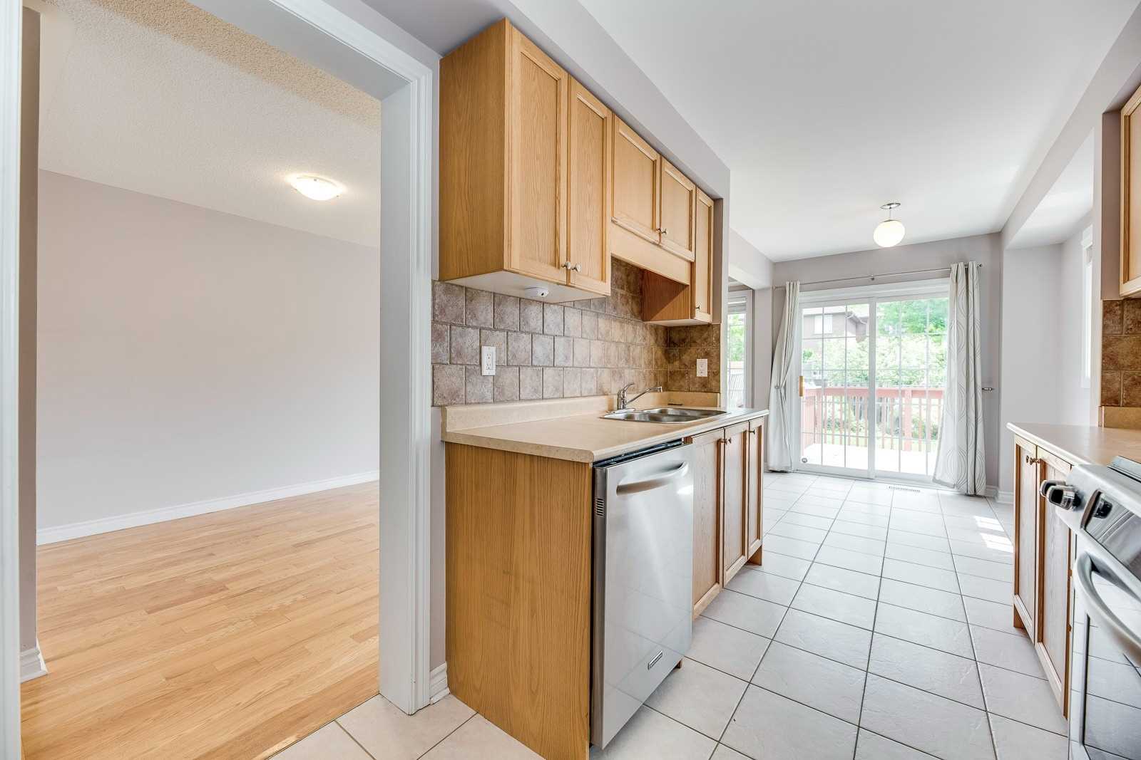 19 Auraglen St