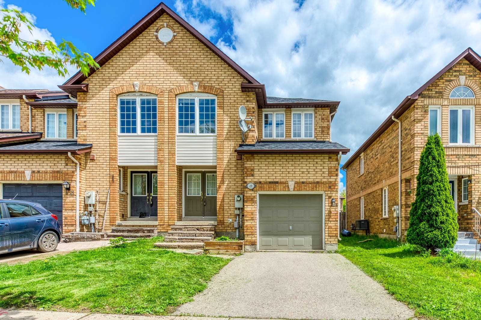 19 Auraglen St