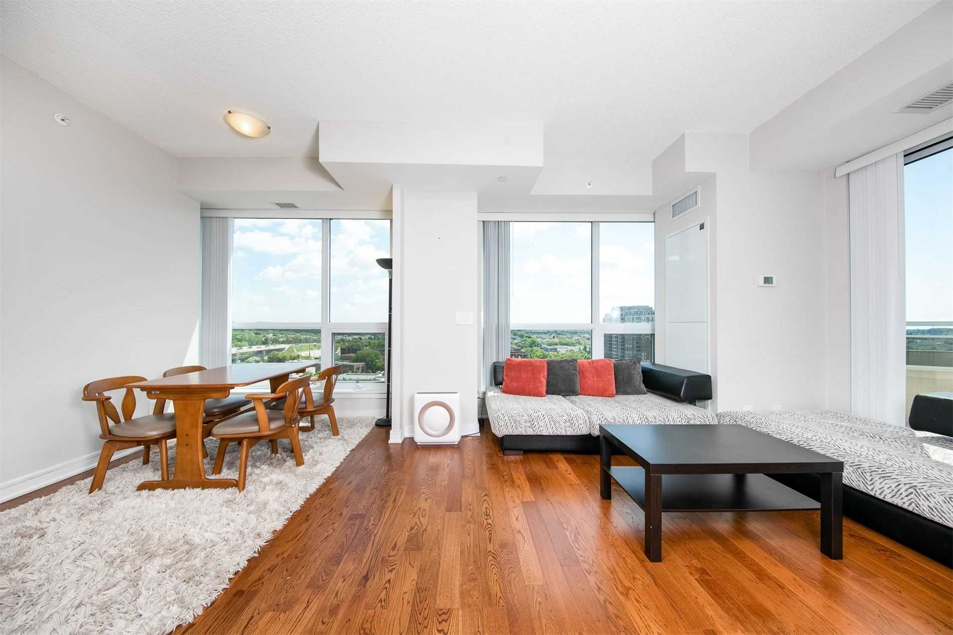9199 Yonge St, #910