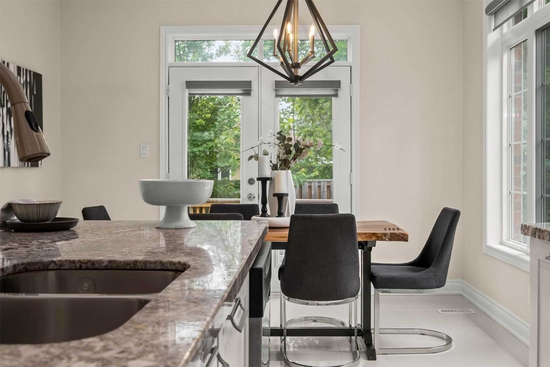 12 Petersen Pl
