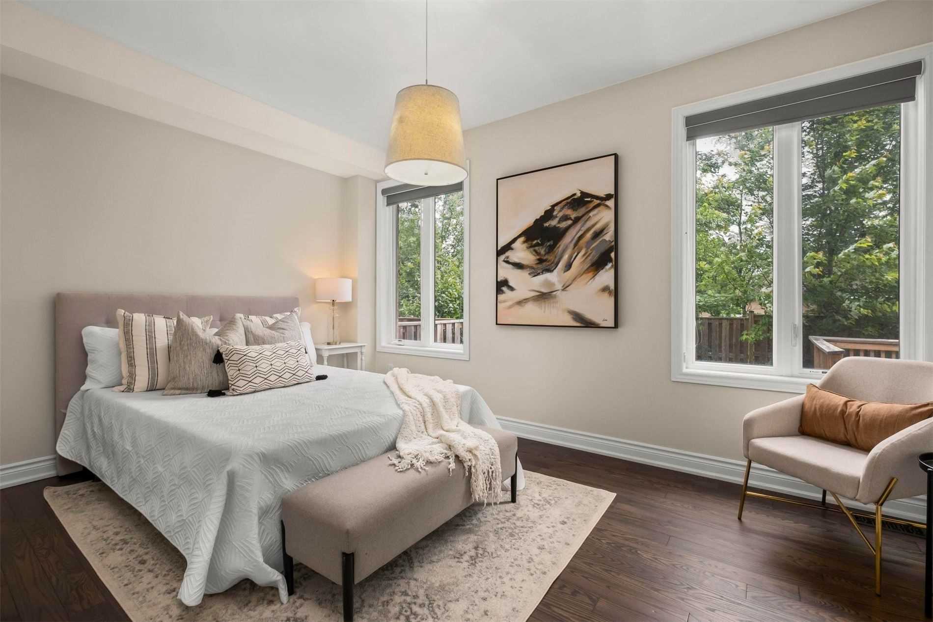 12 Petersen Pl