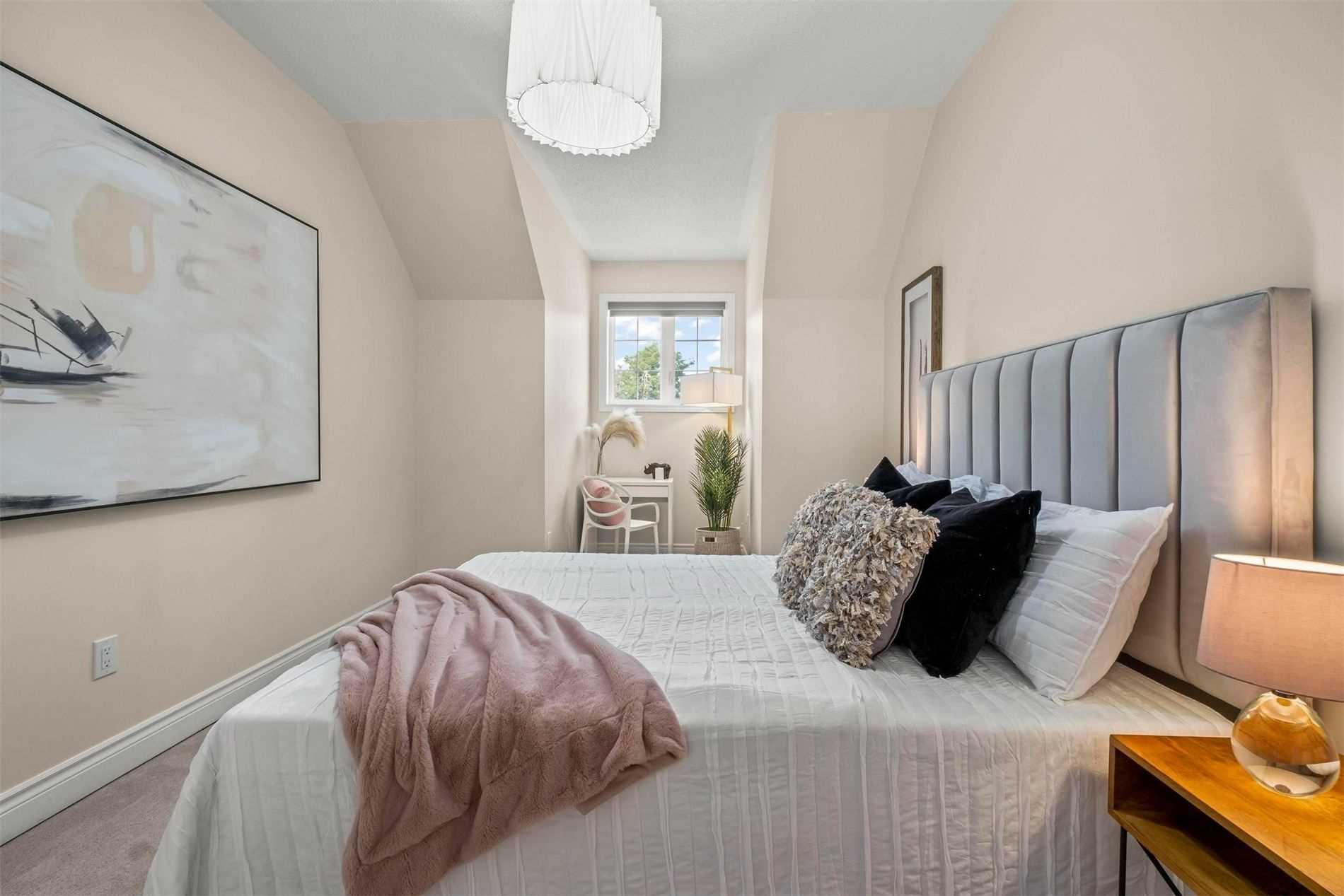 12 Petersen Pl