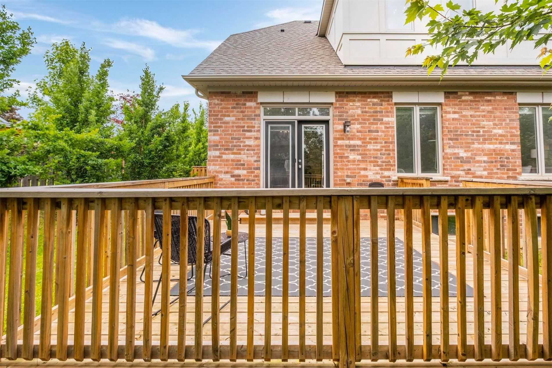 12 Petersen Pl