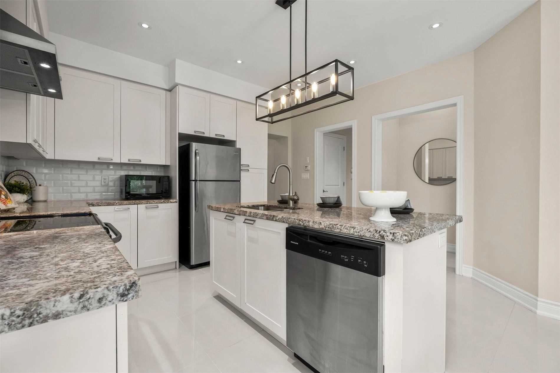 12 Petersen Pl
