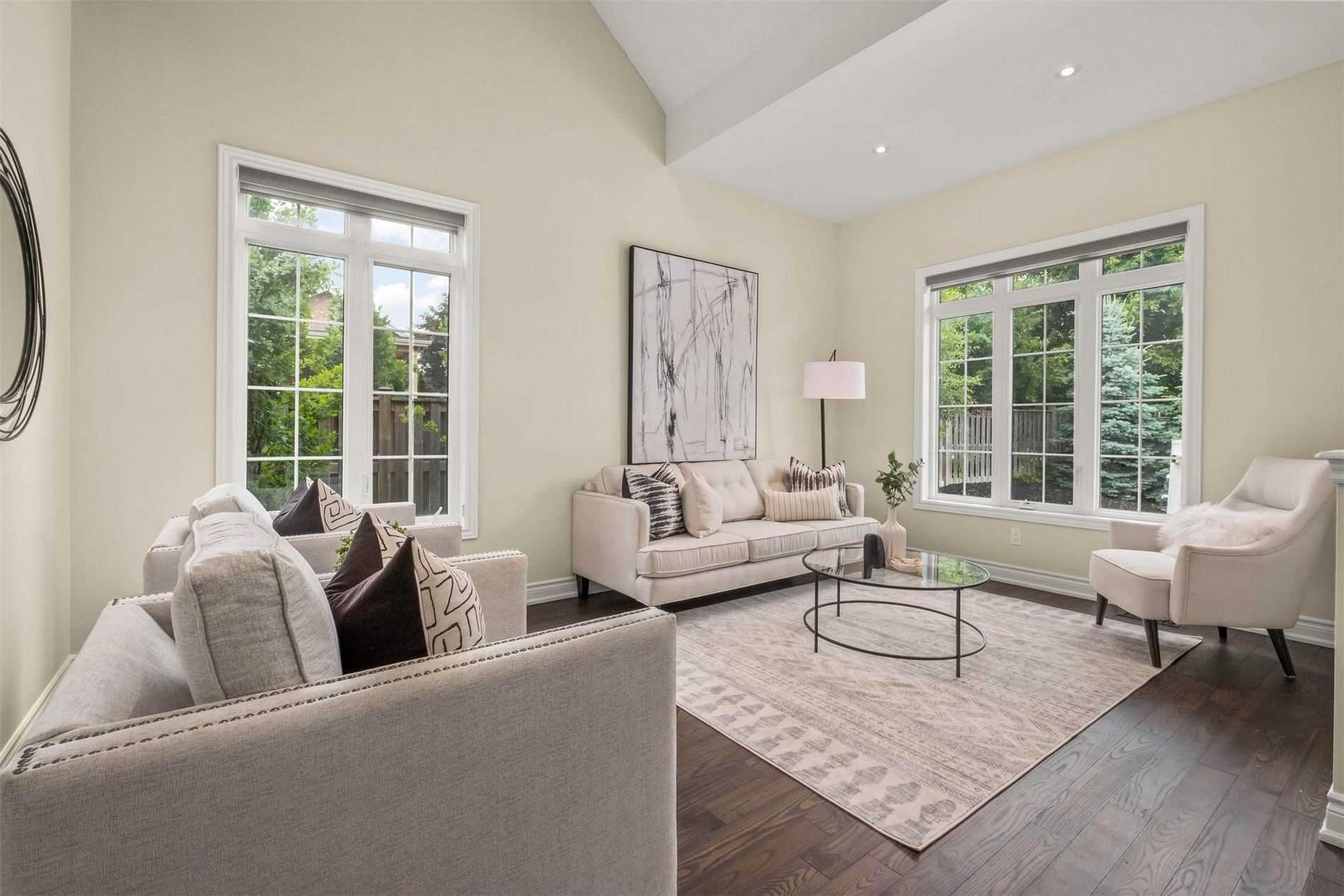 12 Petersen Pl