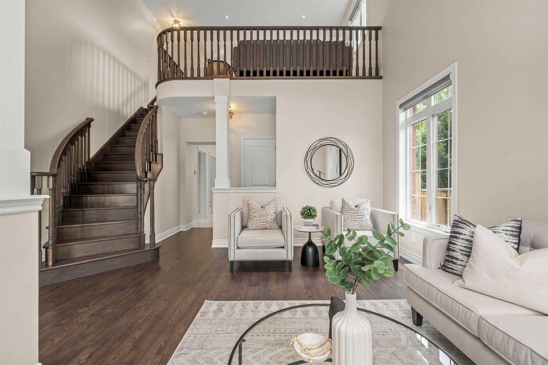 12 Petersen Pl
