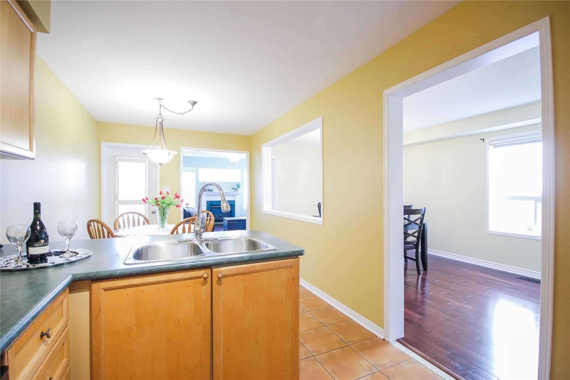 85 Long Point Dr