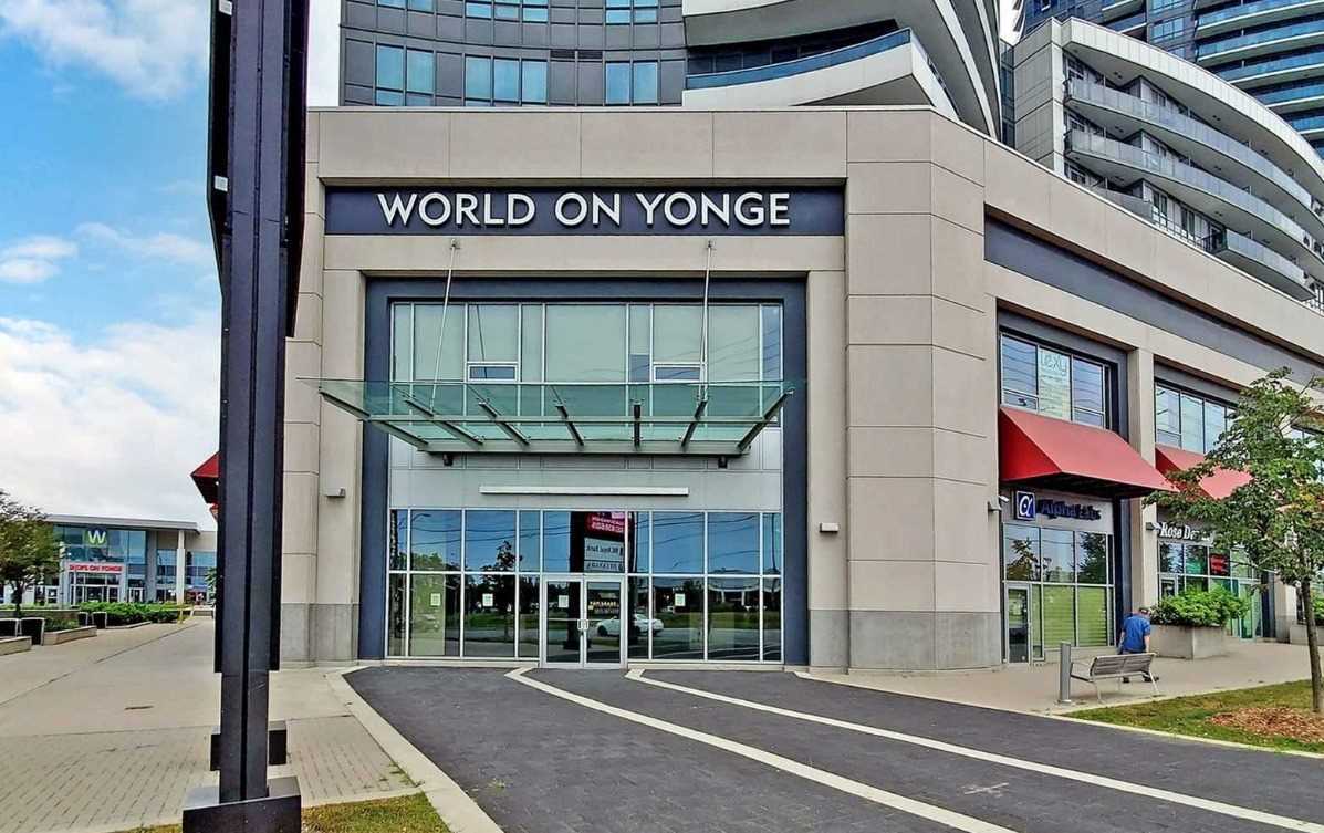 7165 Yonge St, #2203