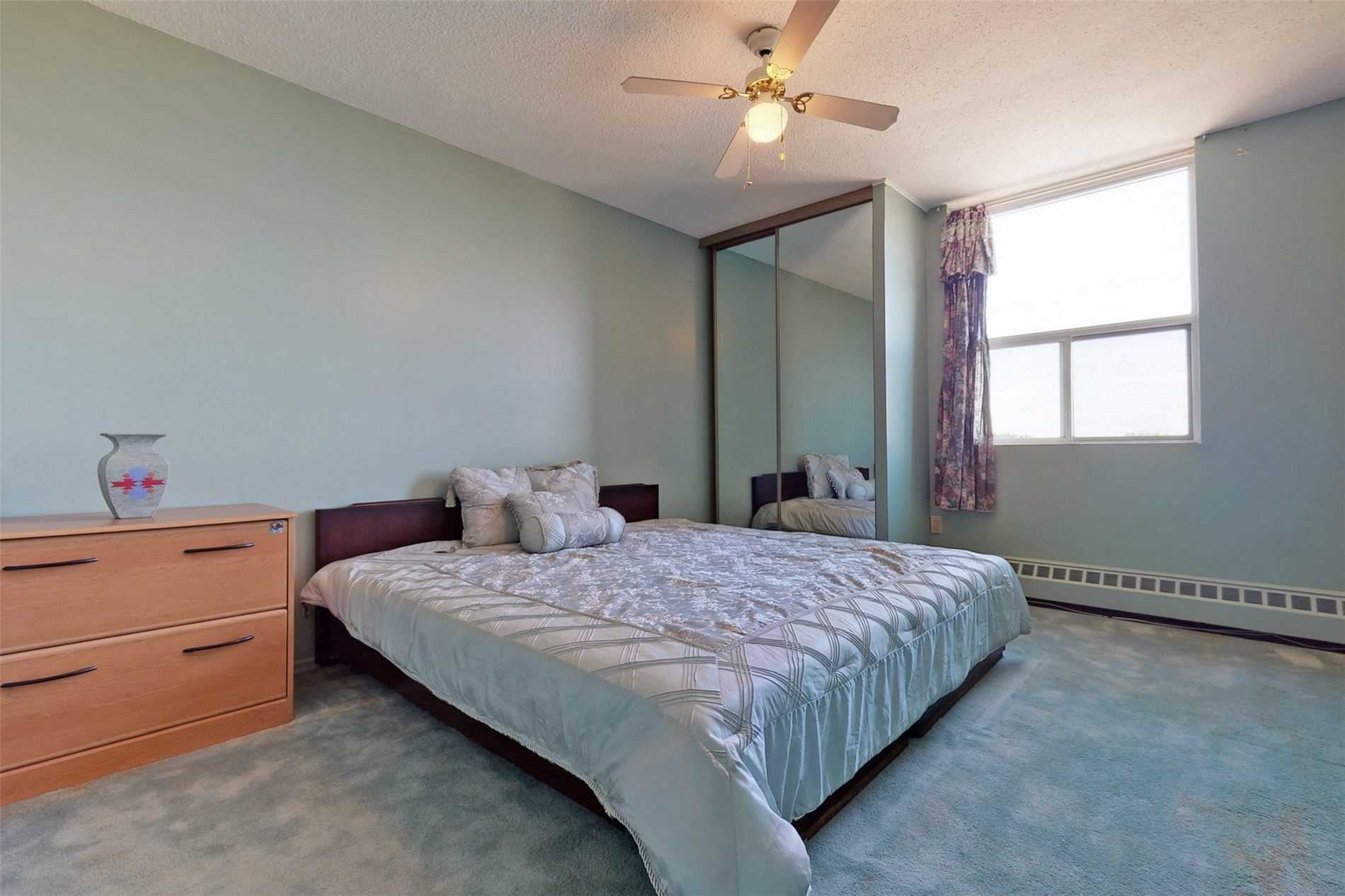 180 Dudley Ave, #601