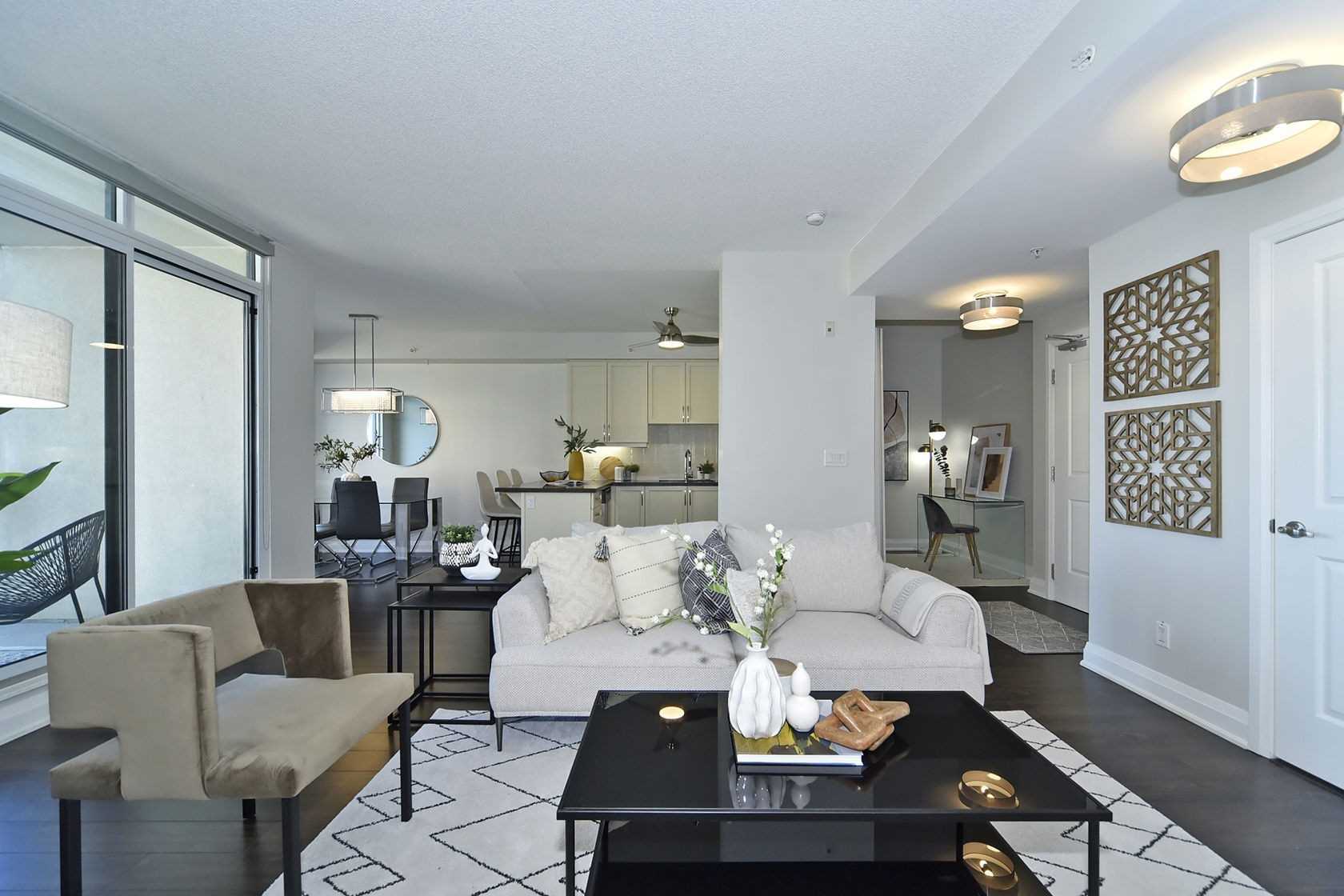 24 Woodstream Blvd, #310