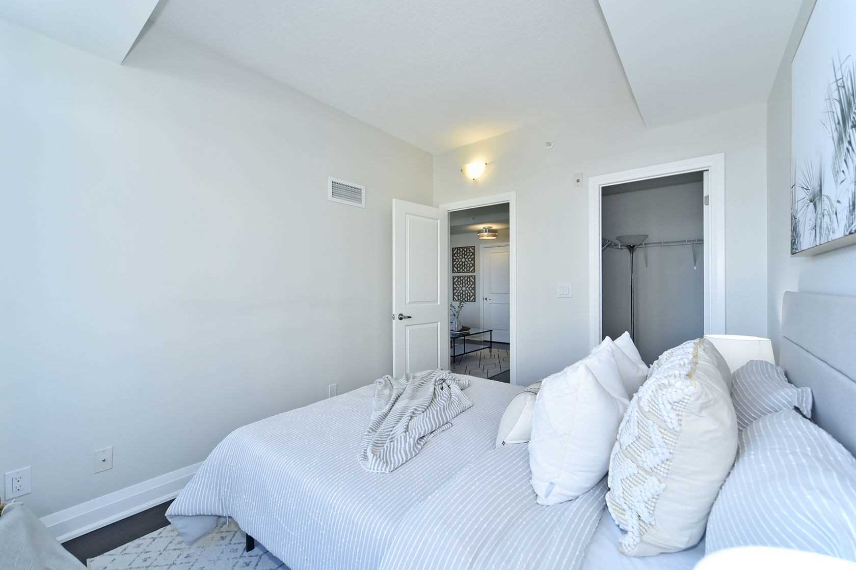 24 Woodstream Blvd, #310