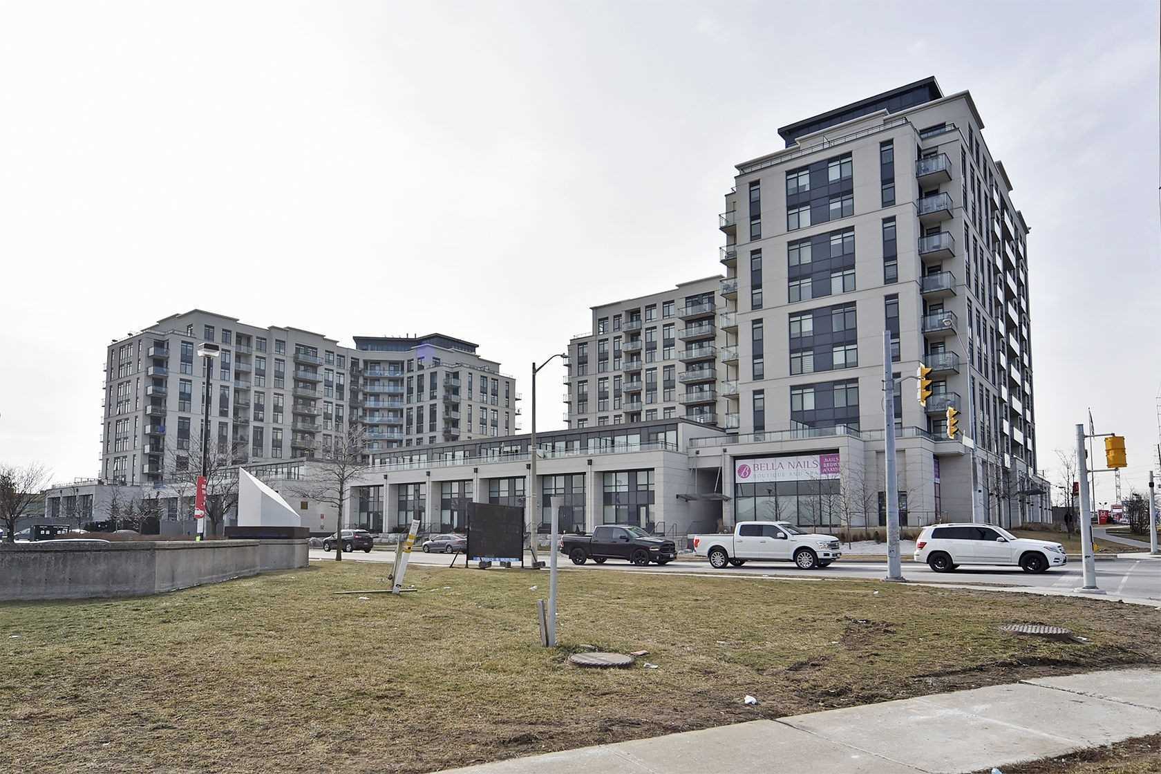 24 Woodstream Blvd, #310