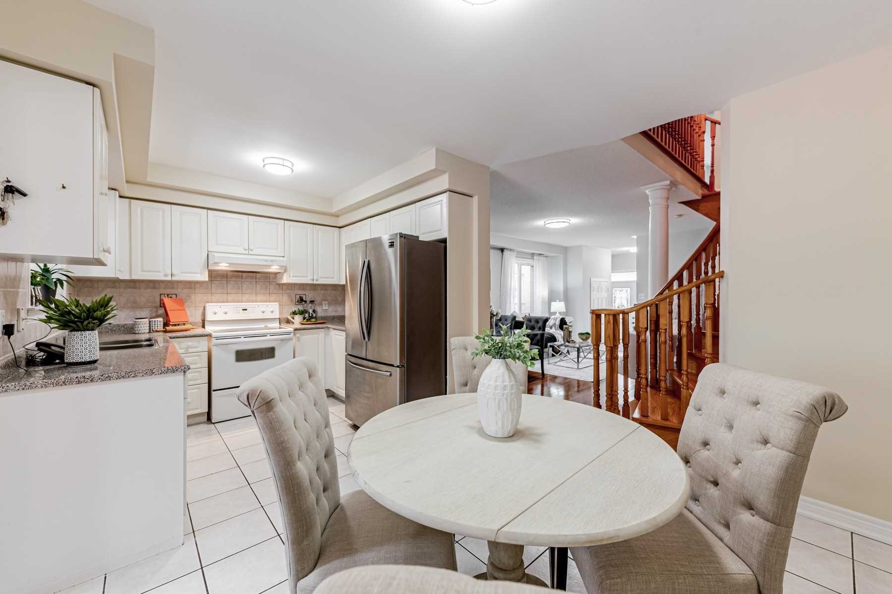 235 Royal Appian Cres, Vaughan