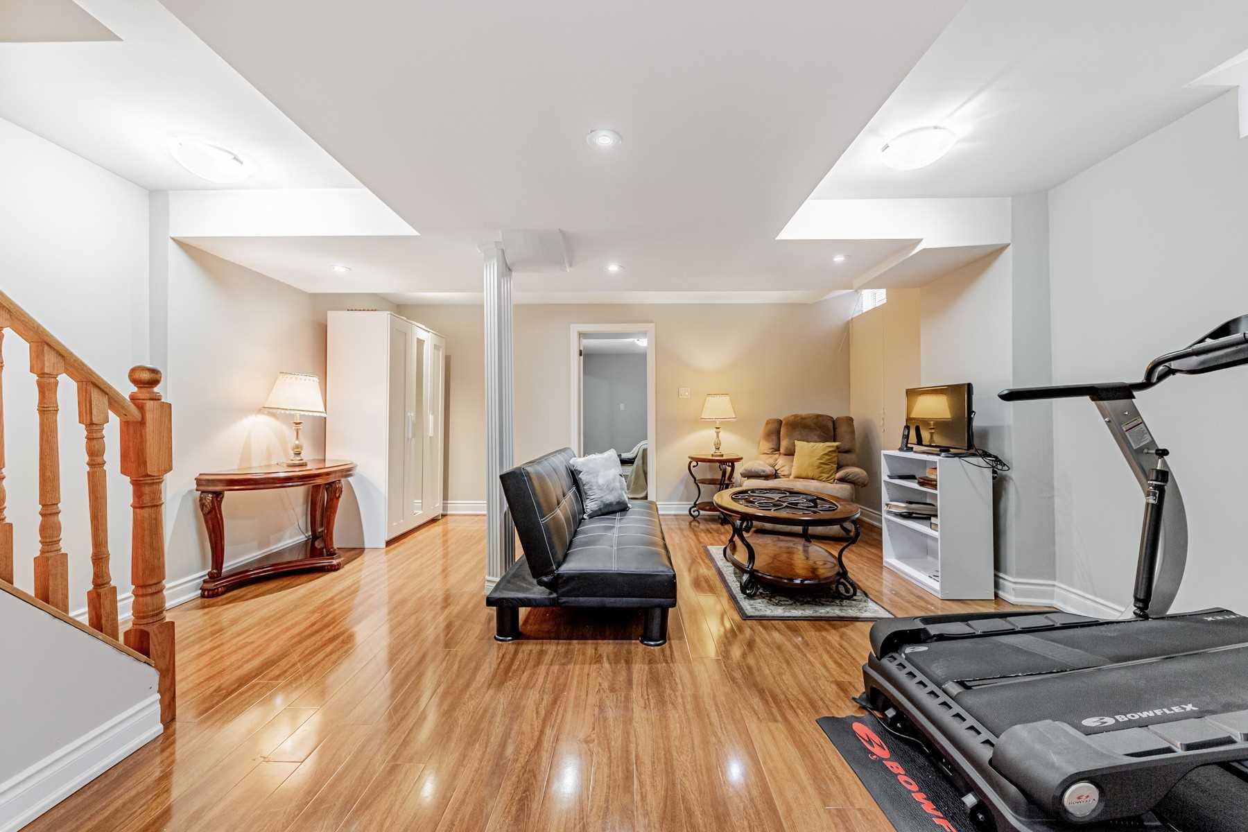 235 Royal Appian Cres, Vaughan