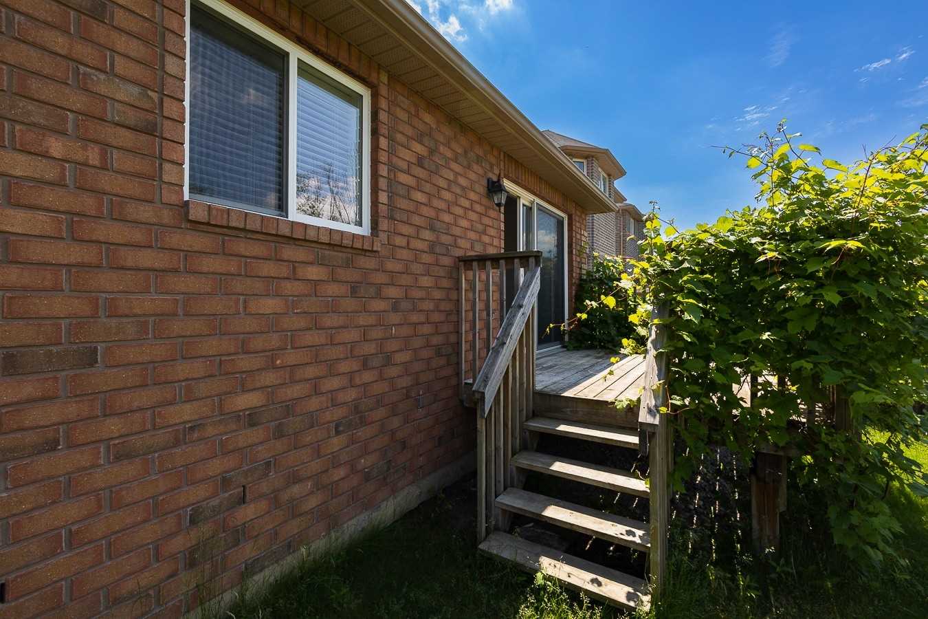 1246 Lowrie St, #Upper