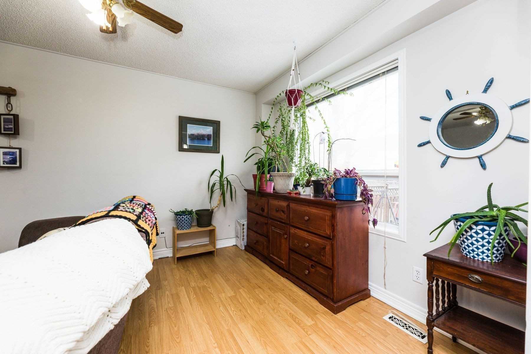 20 Mcknight Cres