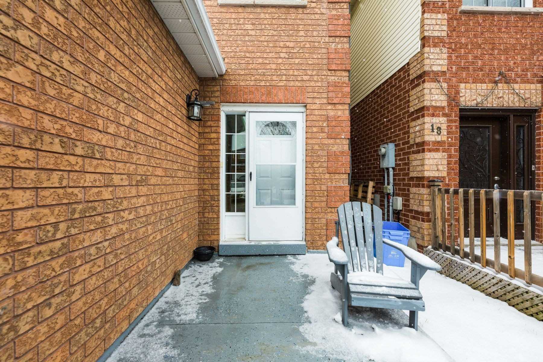 20 Mcknight Cres