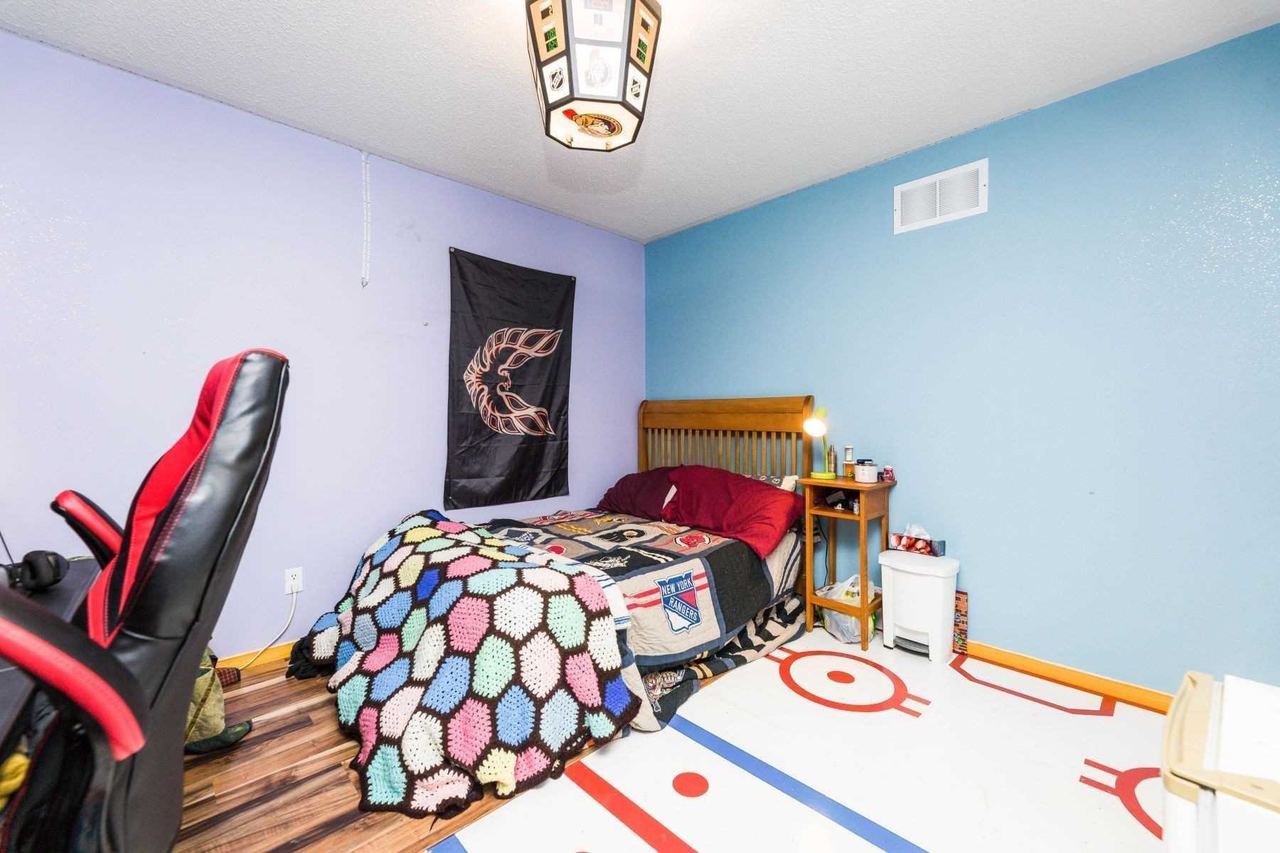 20 Mcknight Cres