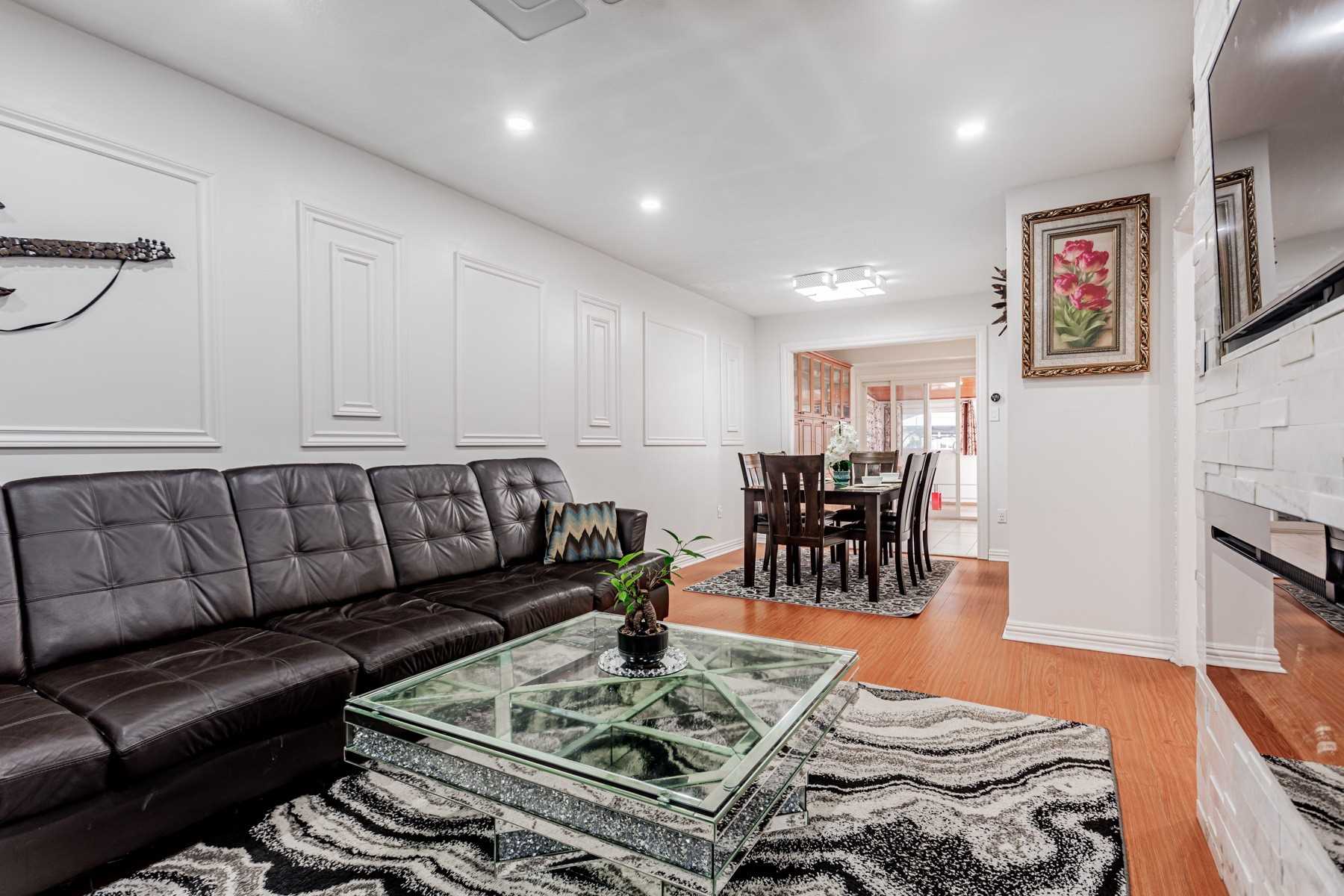 63 Cog Hill Dr, Vaughan
