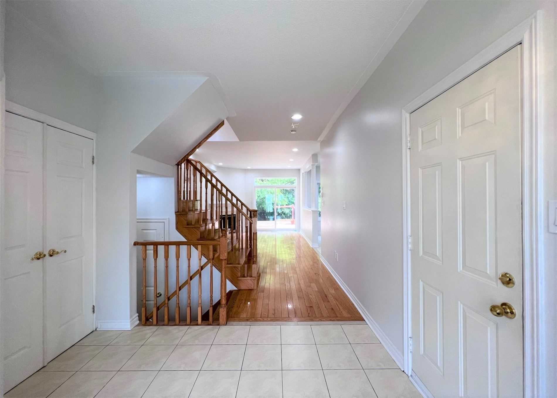 87 Worthington Ave