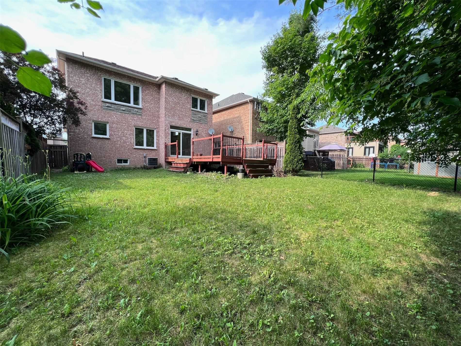 87 Worthington Ave